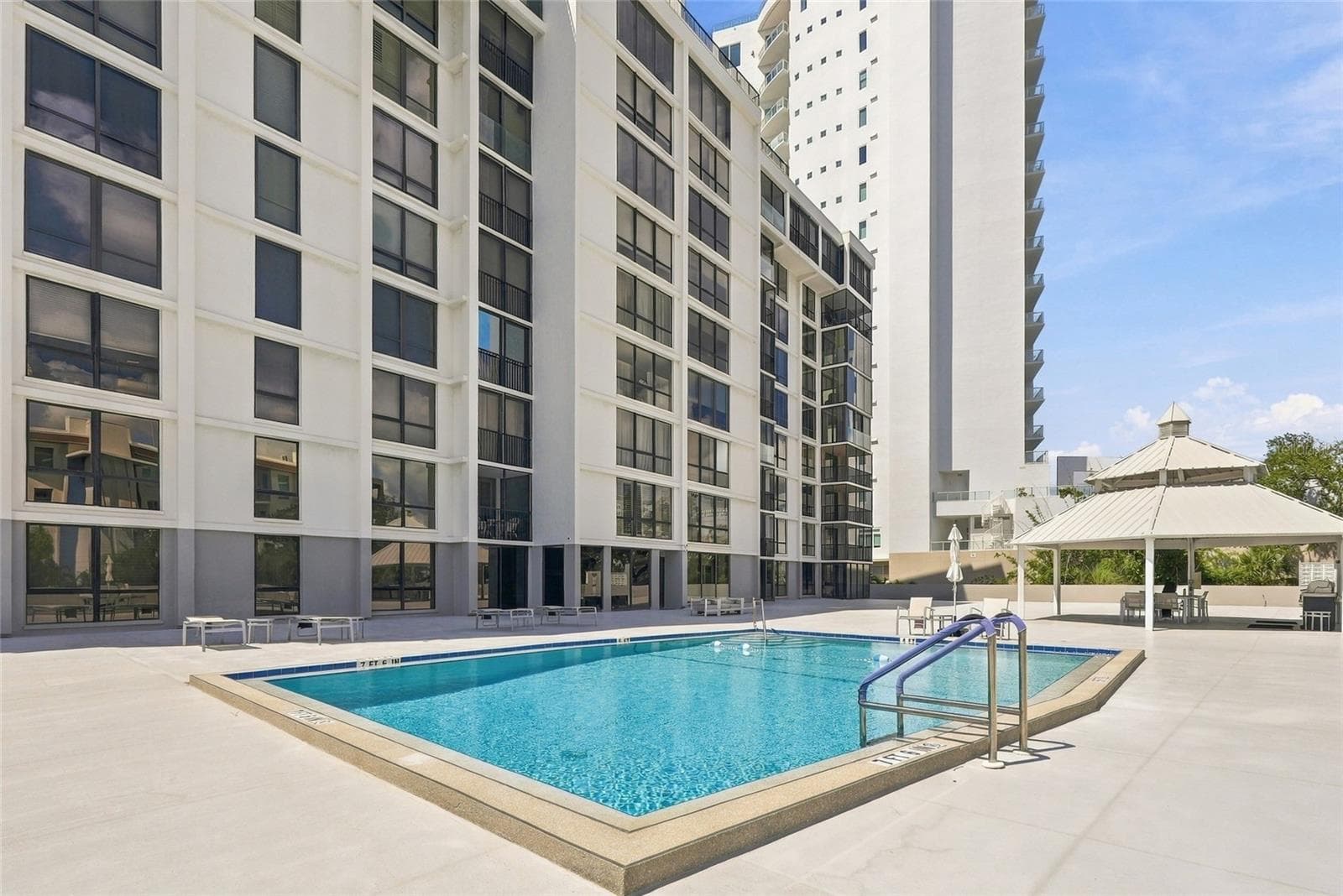 Condominium at 707 S GULFSTREAM AVE #1006, SARASOTA, photo 11 of 64