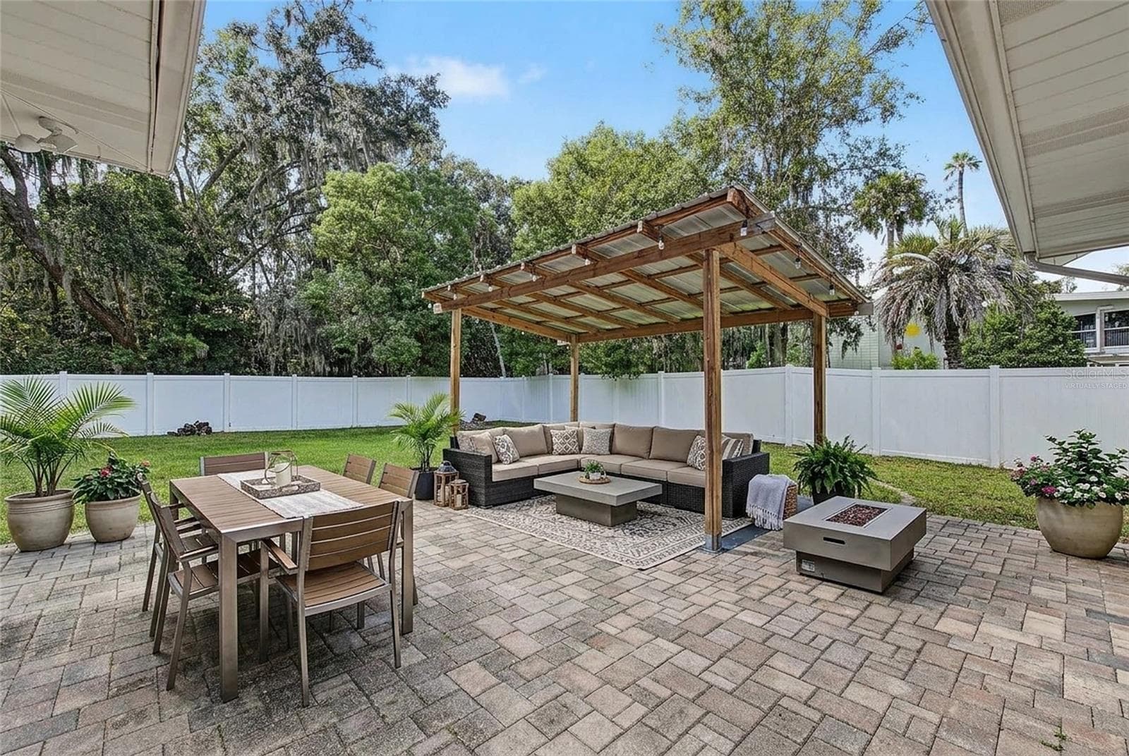 This Photo has been Virtually Staged. - 260 SE 16TH TER, CRYSTAL RIVER