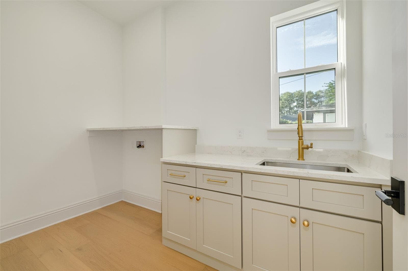 Single Family Residence at 945 29TH ST N, ST PETERSBURG, photo 18 of 43