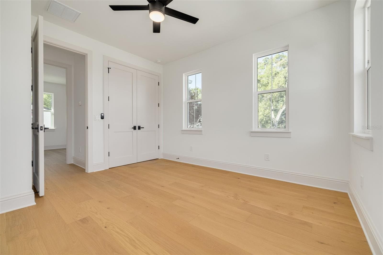 Single Family Residence at 945 29TH ST N, ST PETERSBURG, photo 31 of 43