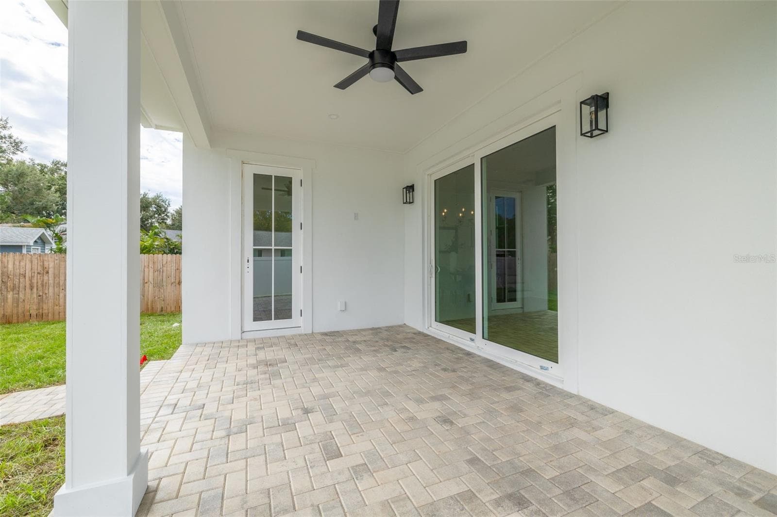 Single Family Residence at 945 29TH ST N, ST PETERSBURG, photo 34 of 43