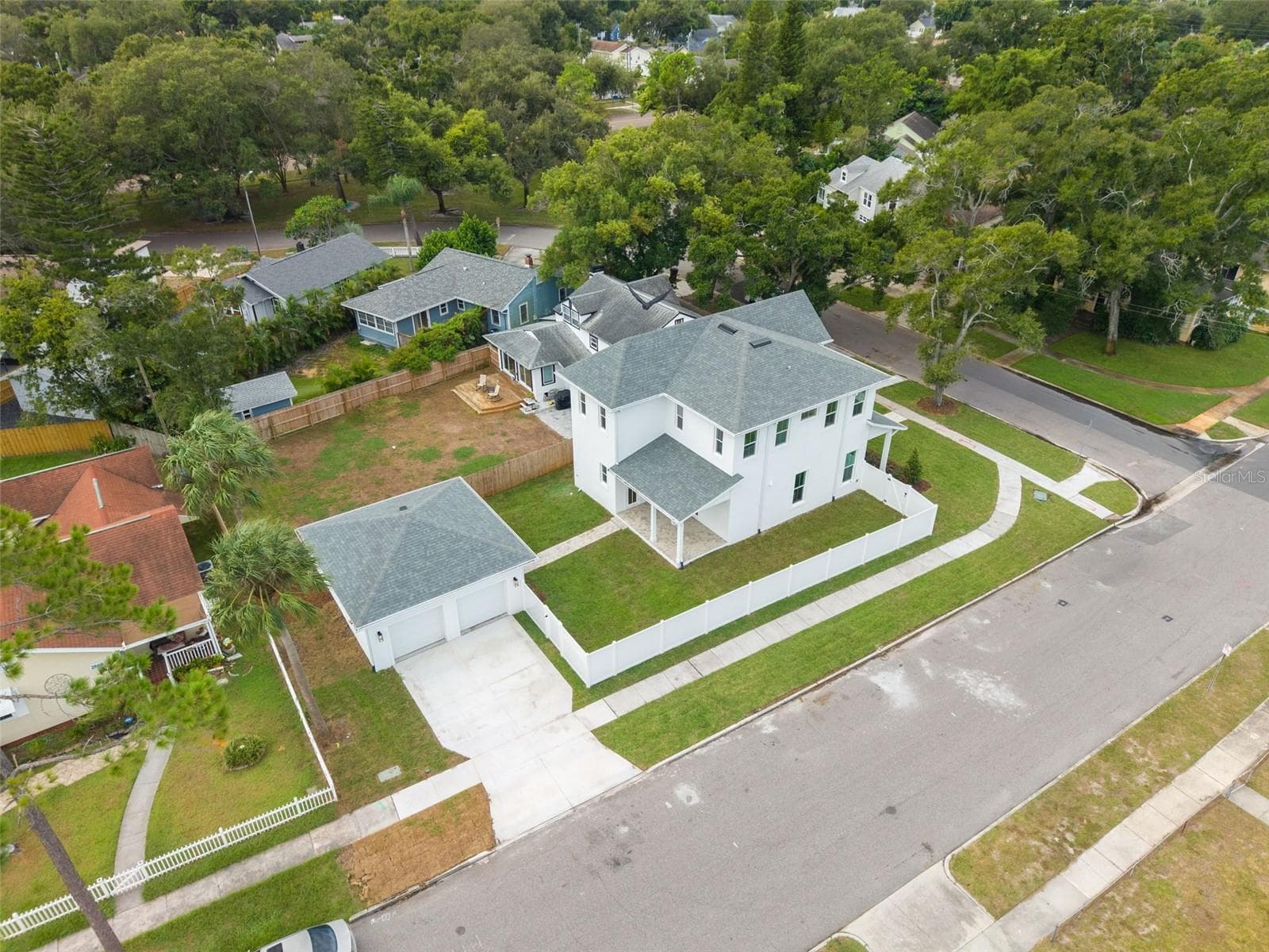 Single Family Residence at 945 29TH ST N, ST PETERSBURG, photo 39 of 43