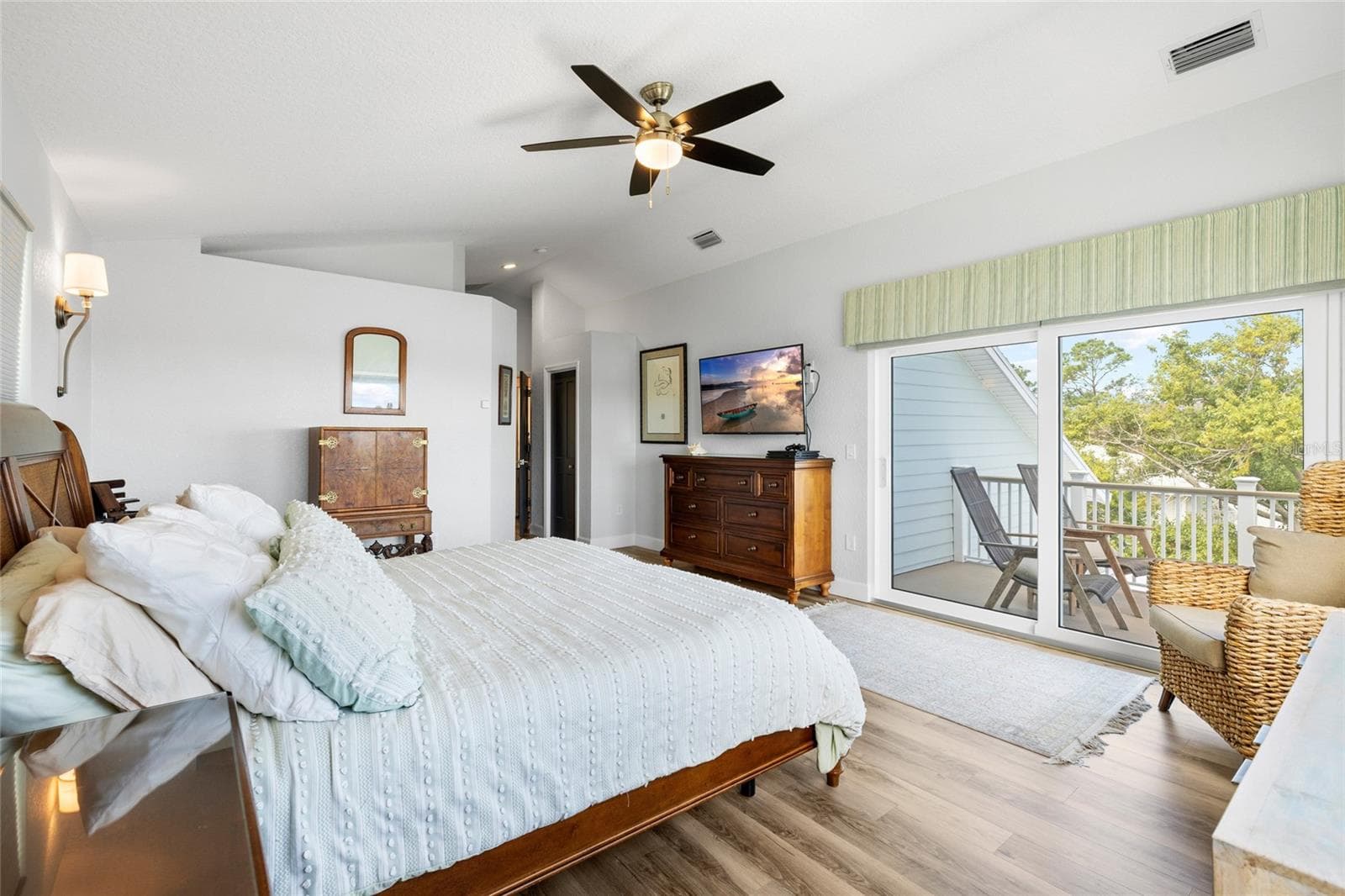 Single Family Residence at 1512 RIVERSIDE DR, TARPON SPRINGS, photo 38 of 68