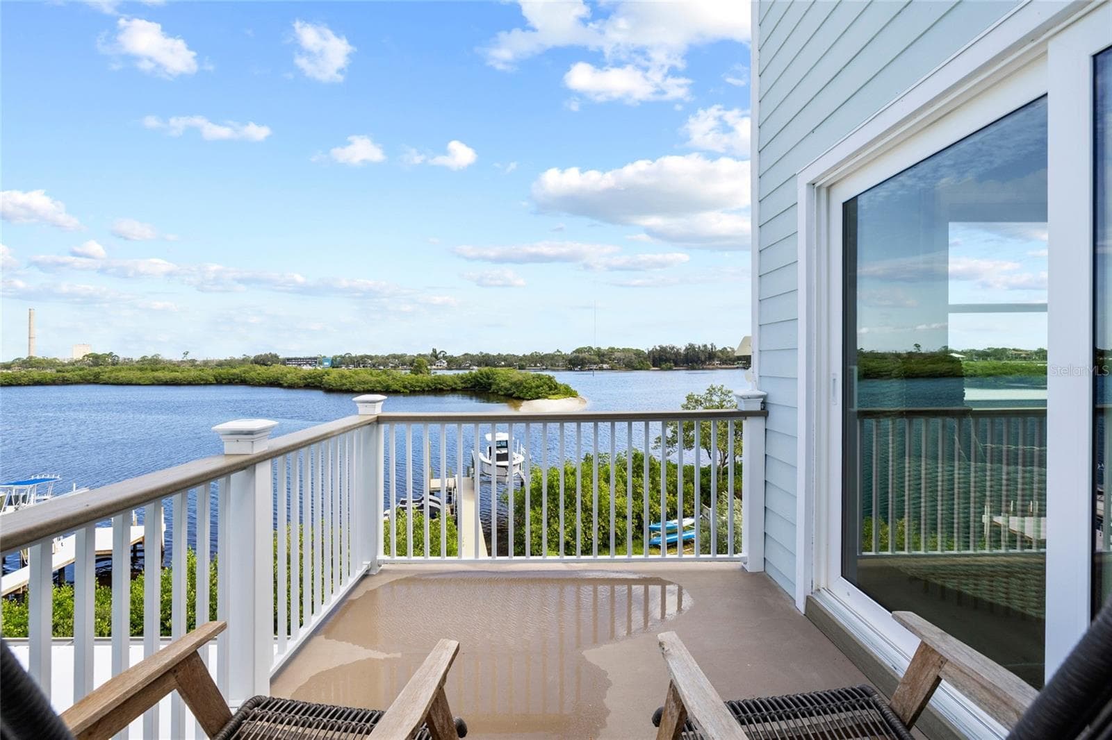 Single Family Residence at 1512 RIVERSIDE DR, TARPON SPRINGS, photo 44 of 68