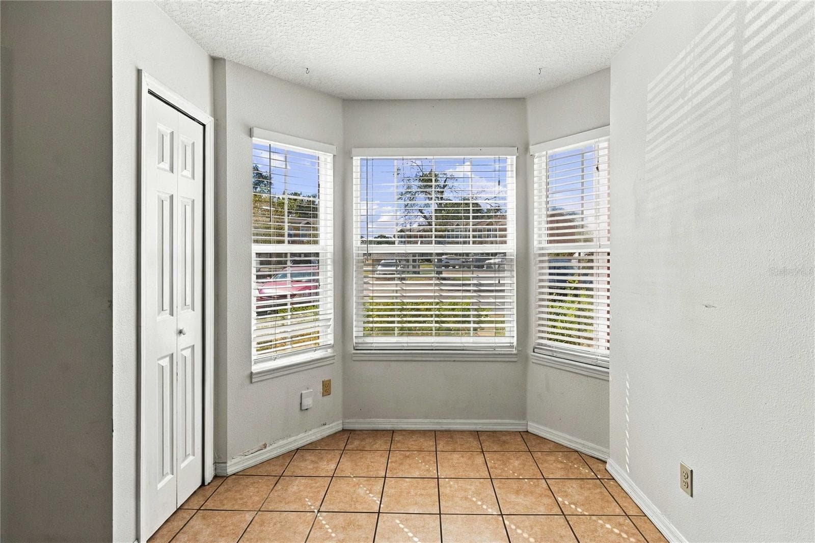 Townhouse at 11807 MINTWOOD CT, ORLANDO, photo 14 of 54