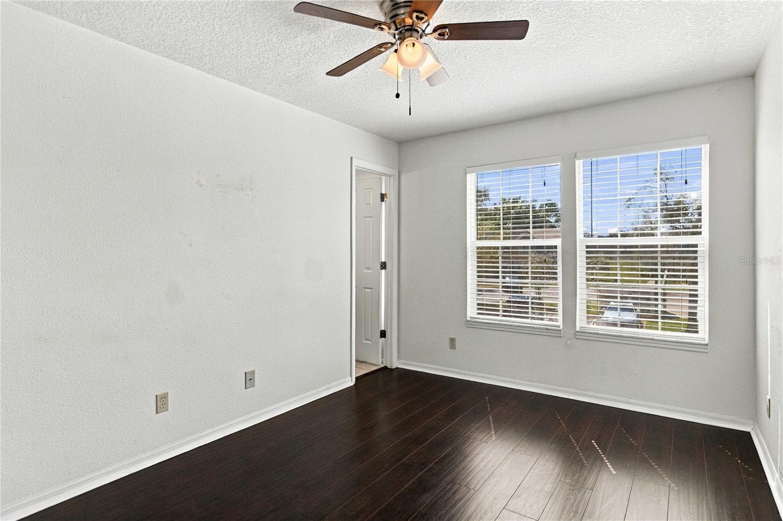Townhouse at 11807 MINTWOOD CT, ORLANDO, photo 21 of 54