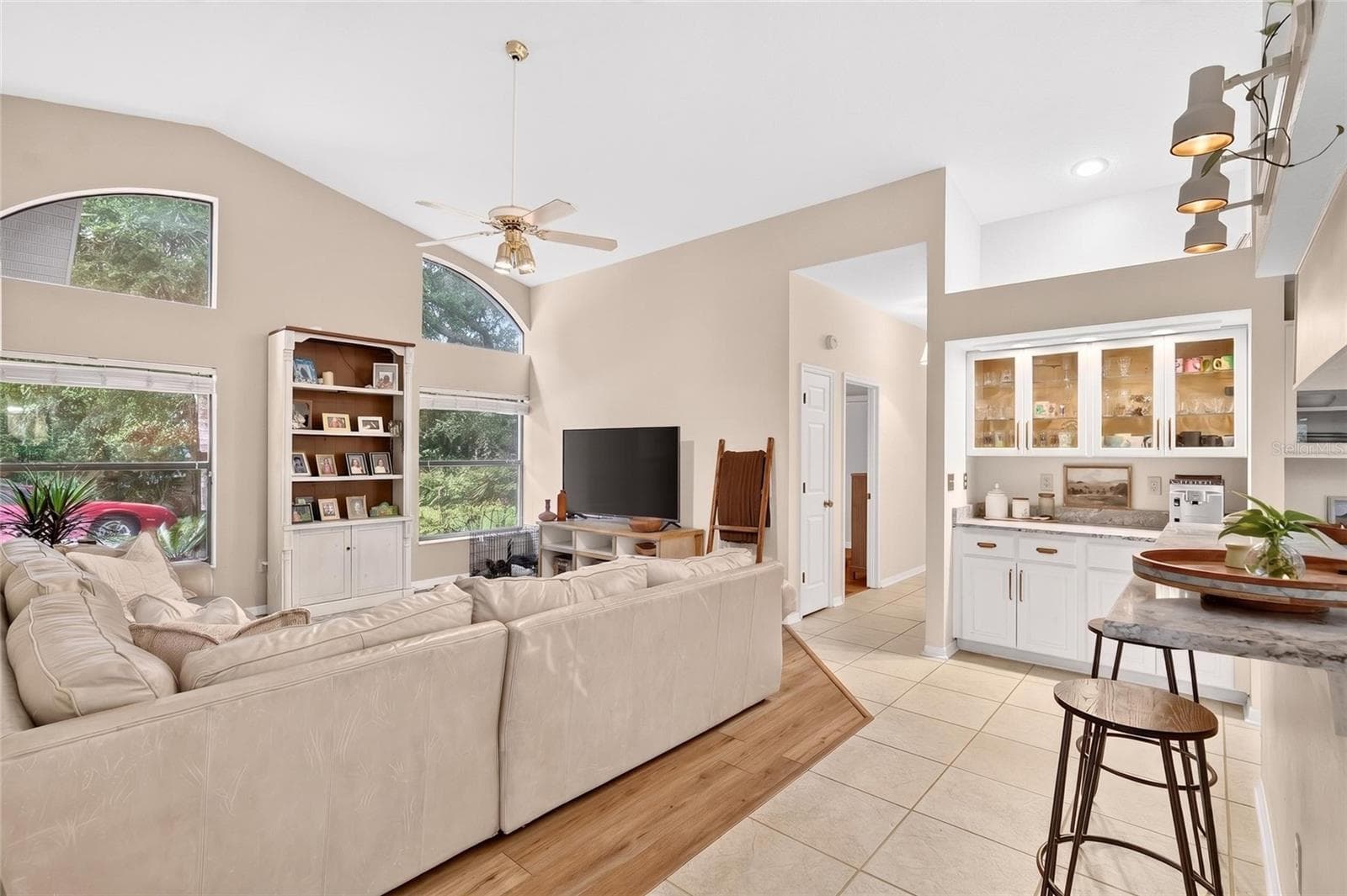 Family Room - 549 W NATIONAL ST, HERNANDO