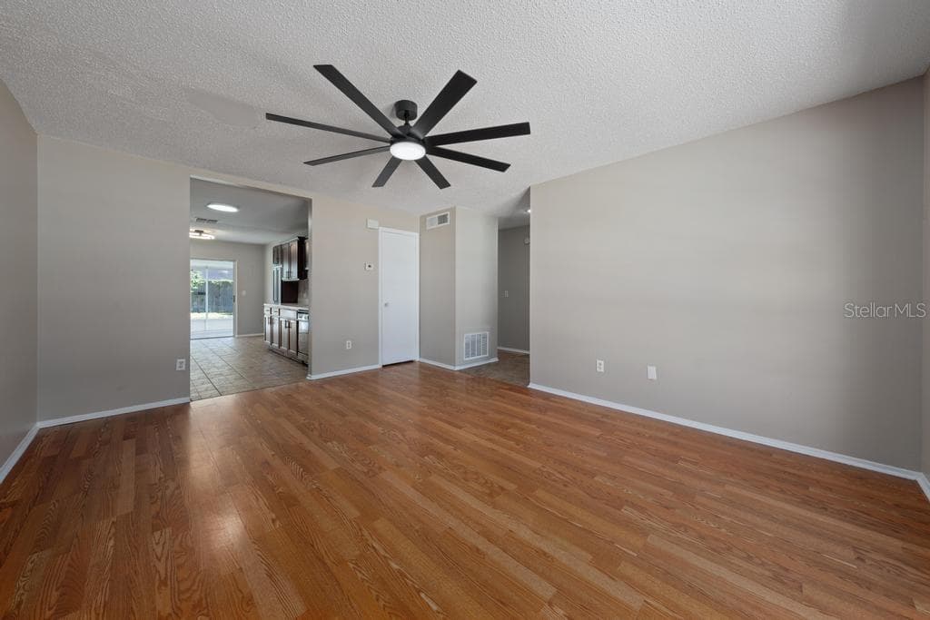 Single Family Residence at 5319 FOX BRIAR TRL, ORLANDO, photo 3 of 33