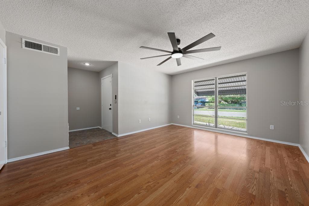 Single Family Residence at 5319 FOX BRIAR TRL, ORLANDO, photo 20 of 33