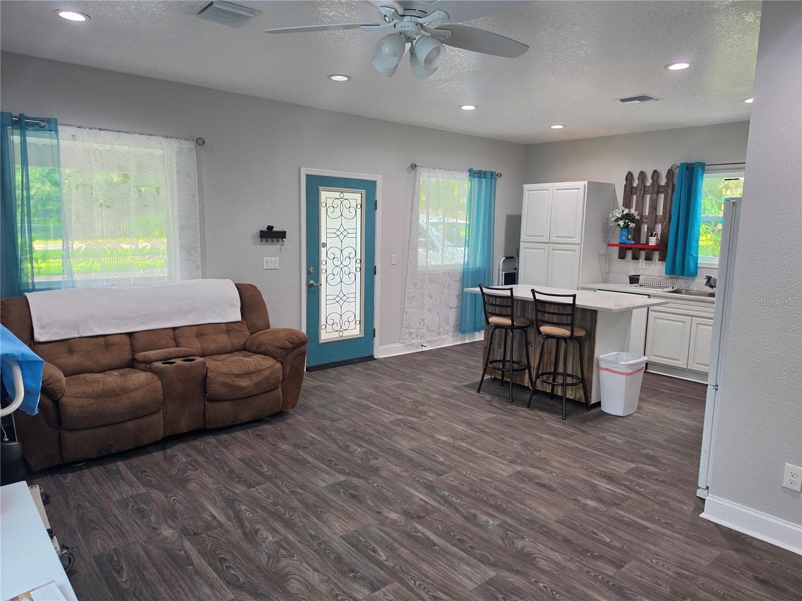 Single Family Residence at 390 HENDERSON AVE, SEFFNER, photo 46 of 49