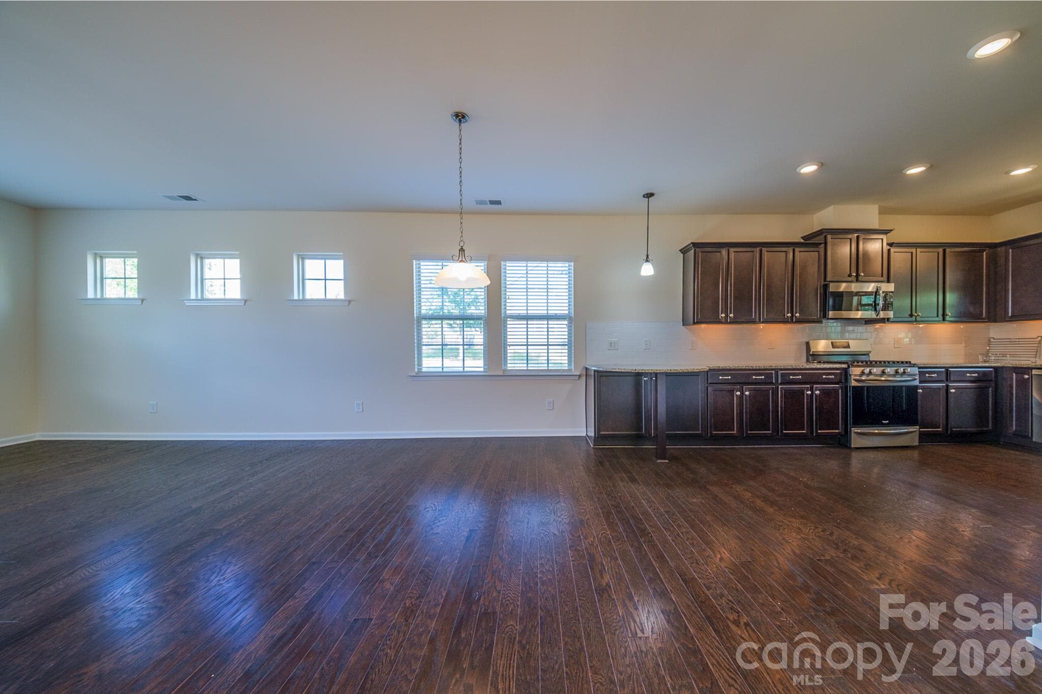 Single Family Residence at 2004 Hudson Mill Drive, Waxhaw, photo 8 of 35