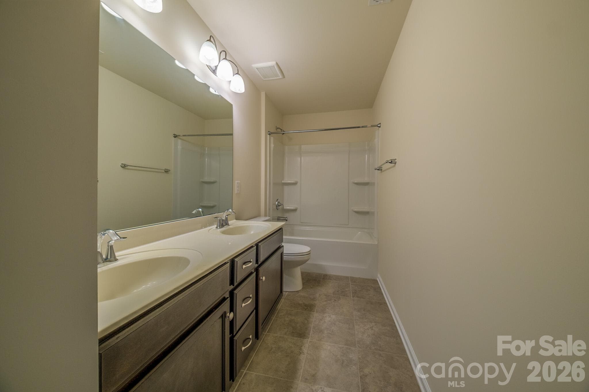 2nd level secondary bathroom - 2004 Hudson Mill Drive, Waxhaw