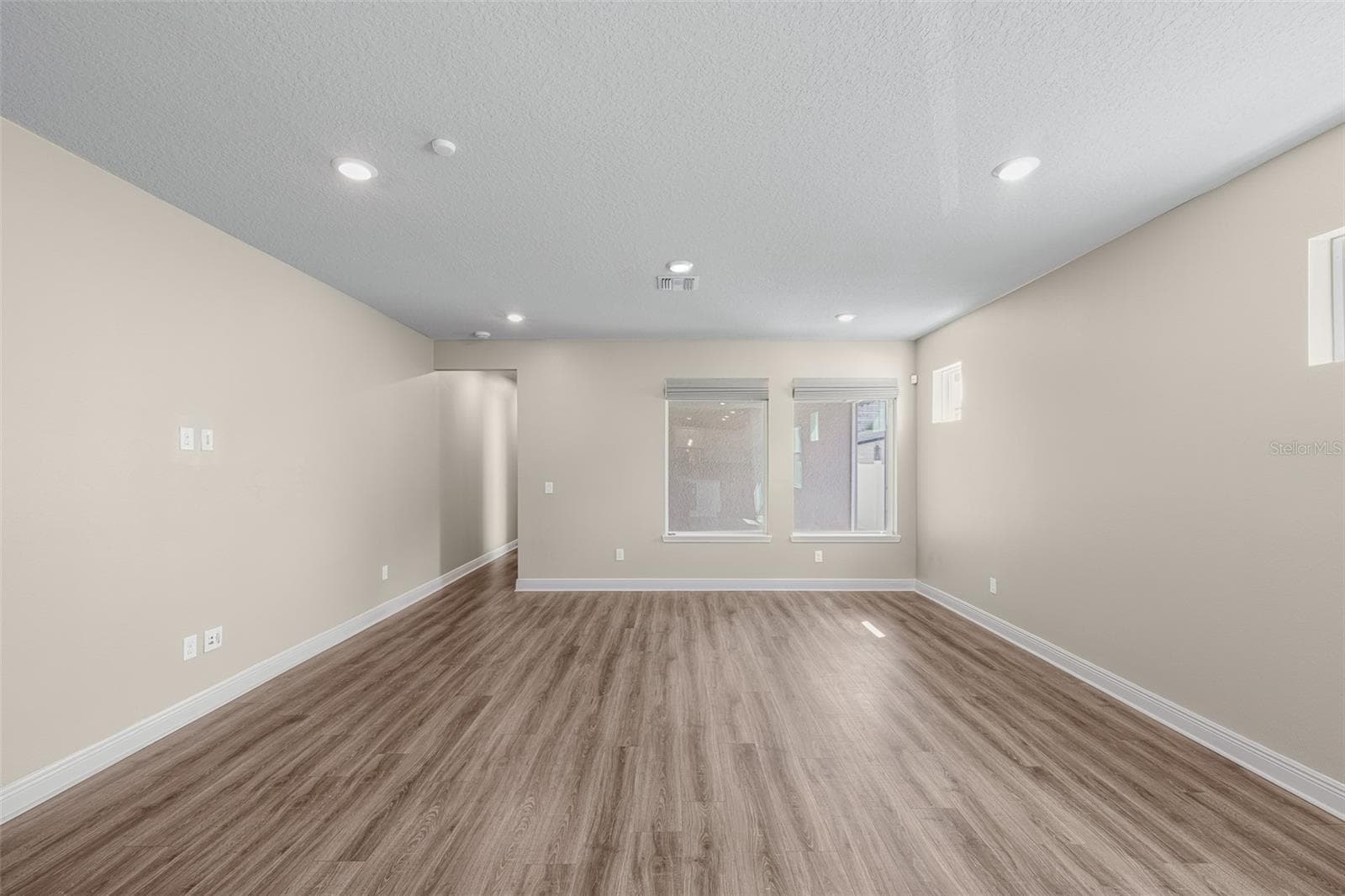 Living Room (Virtually Painted) - 204 S ALBANY AVE #2, TAMPA