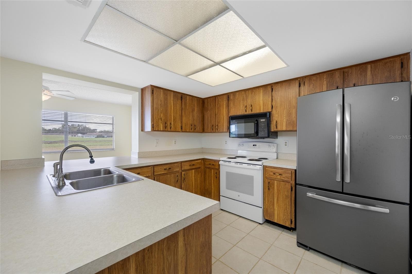 Condominium at 2020 HULLHOUSE DR, SUN CITY CENTER, photo 8 of 40