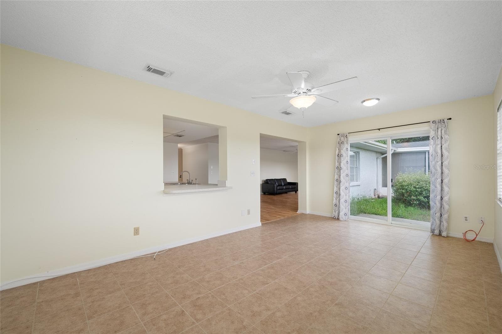 Condominium at 2020 HULLHOUSE DR, SUN CITY CENTER, photo 13 of 40