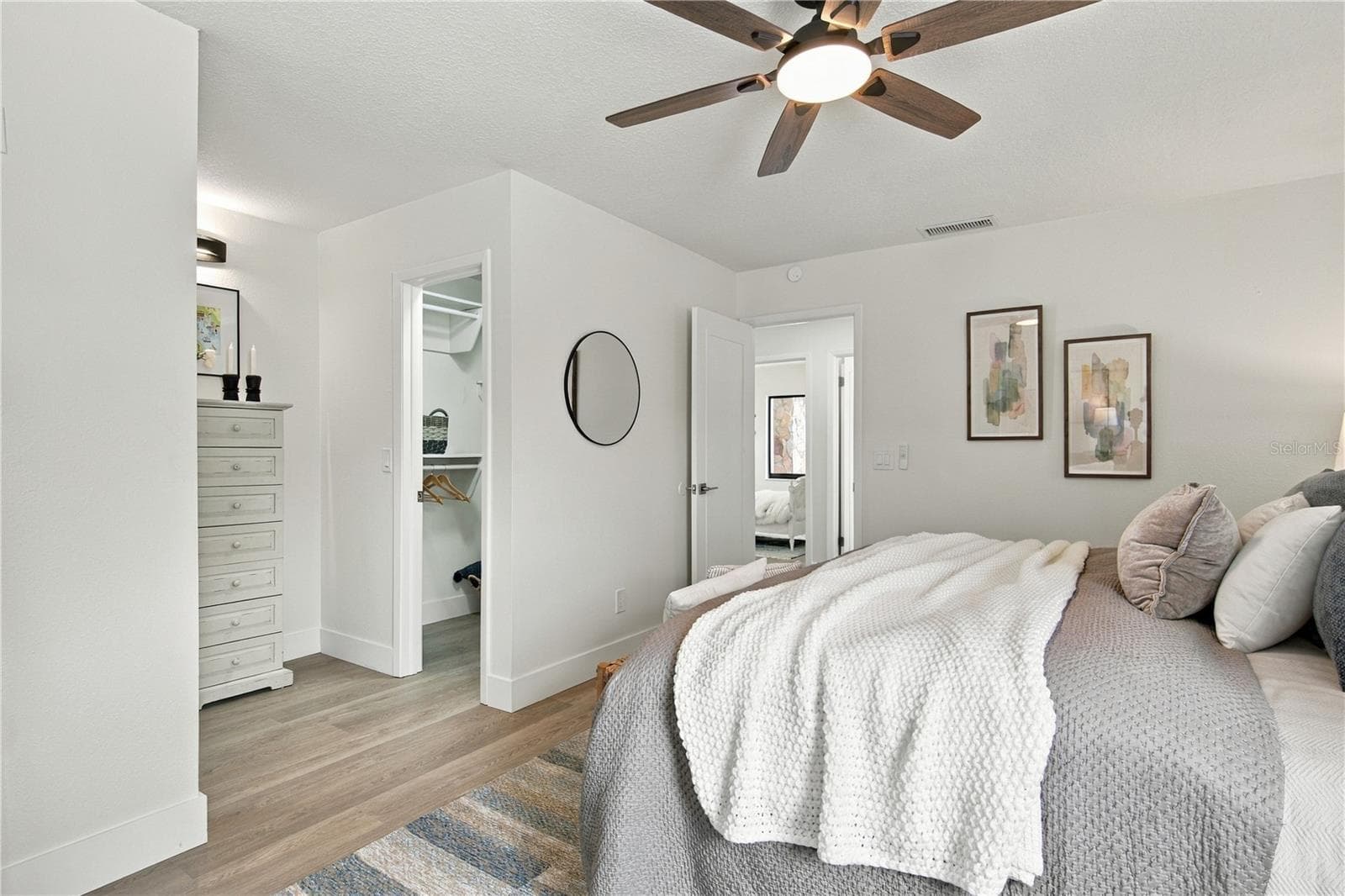 Single Family Residence at 16115 PEBBLEBROOK DR, TAMPA, photo 18 of 48