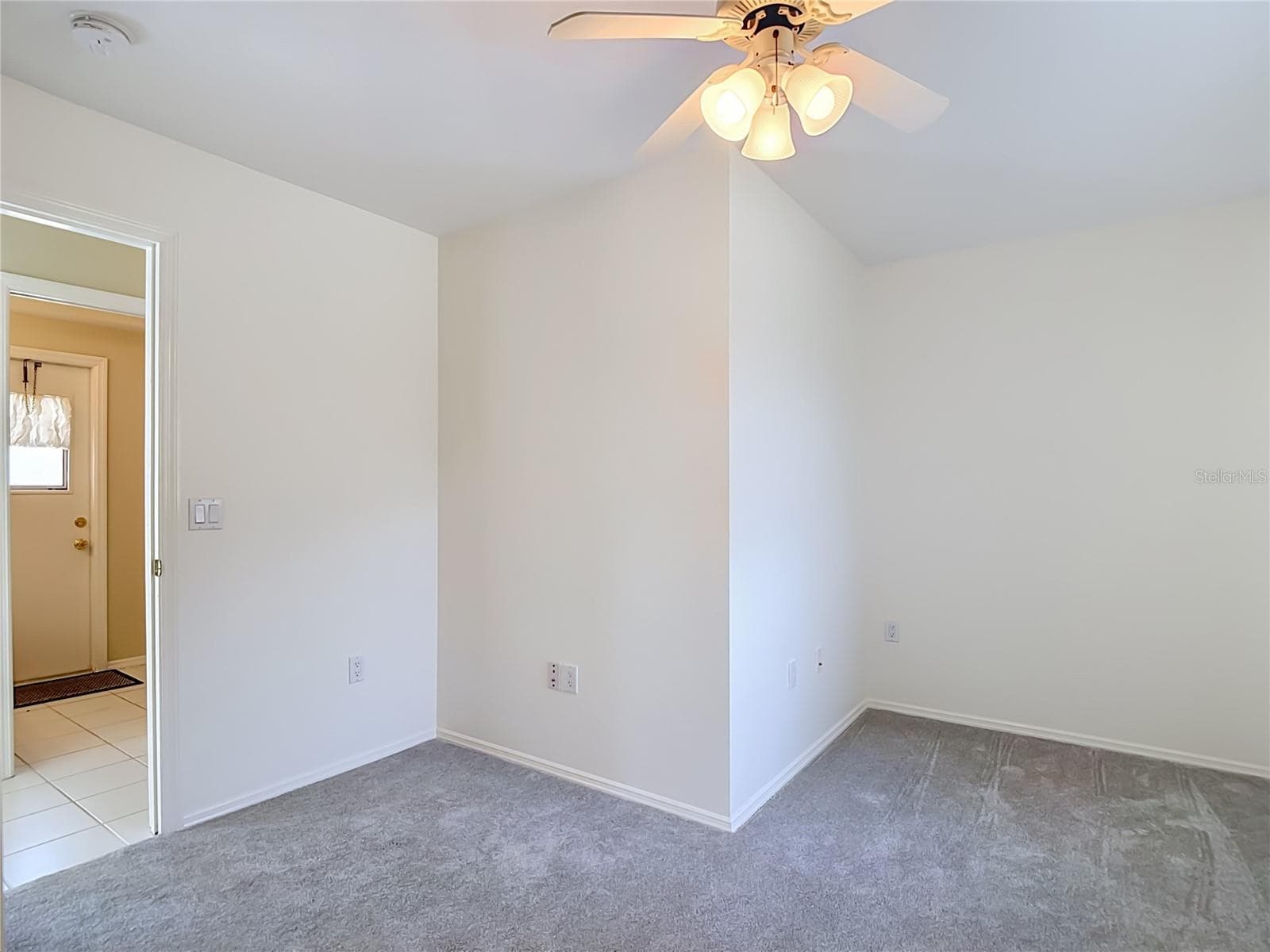 Single Family Residence at 63 CLUBHOUSE RD, ROTONDA WEST, photo 18 of 46