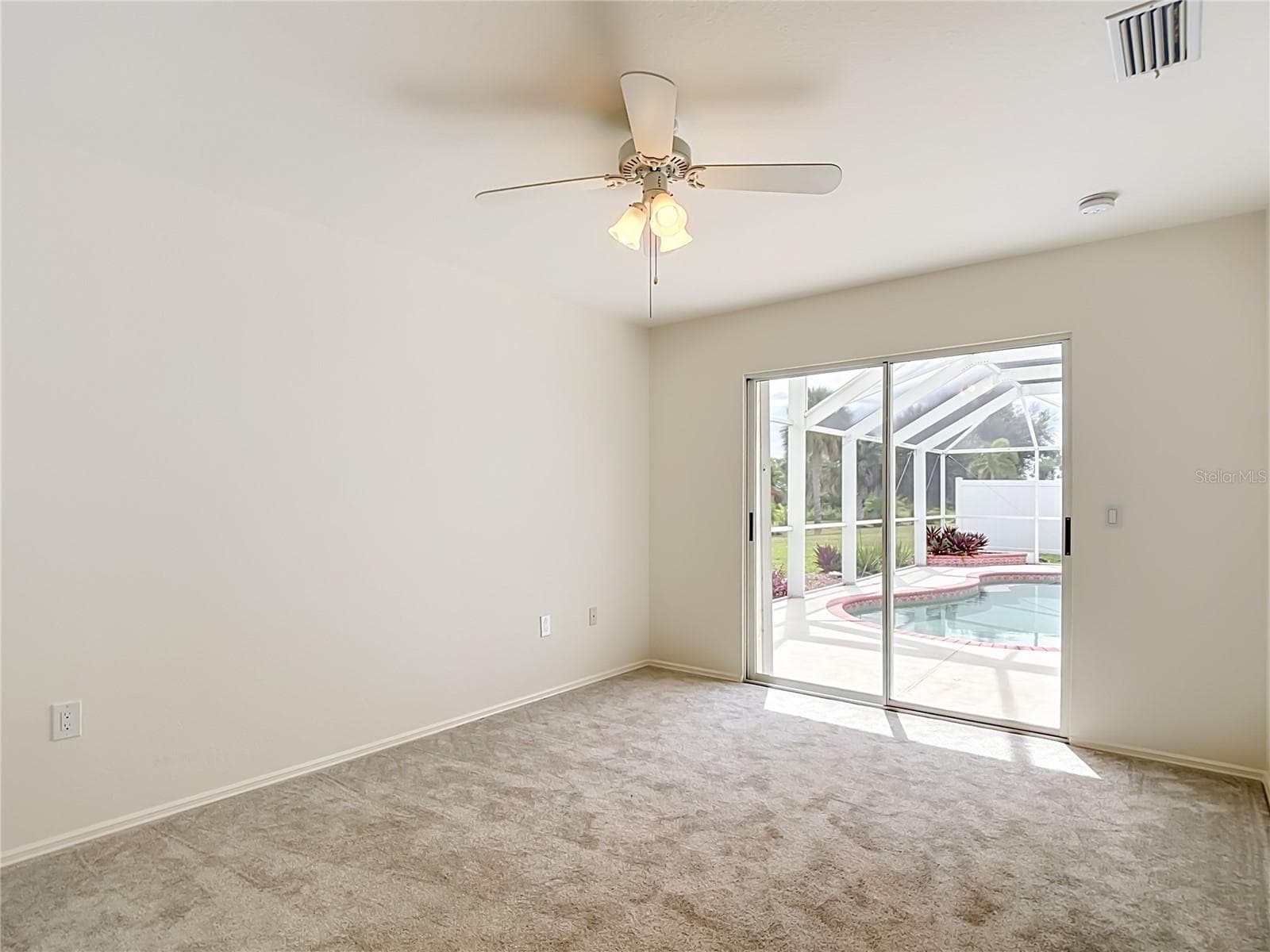 Single Family Residence at 63 CLUBHOUSE RD, ROTONDA WEST, photo 20 of 46
