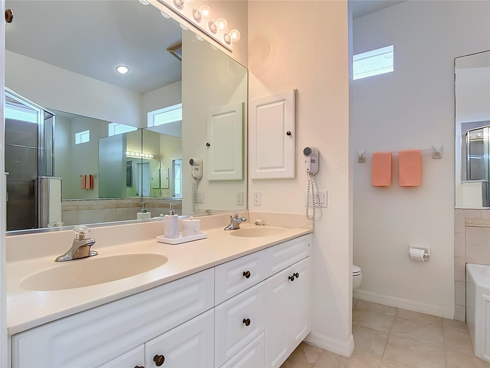 Single Family Residence at 63 CLUBHOUSE RD, ROTONDA WEST, photo 28 of 46