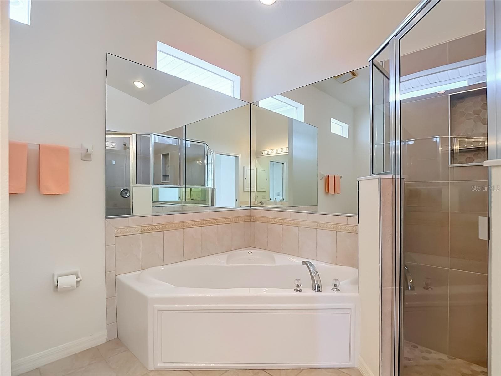 Single Family Residence at 63 CLUBHOUSE RD, ROTONDA WEST, photo 29 of 46