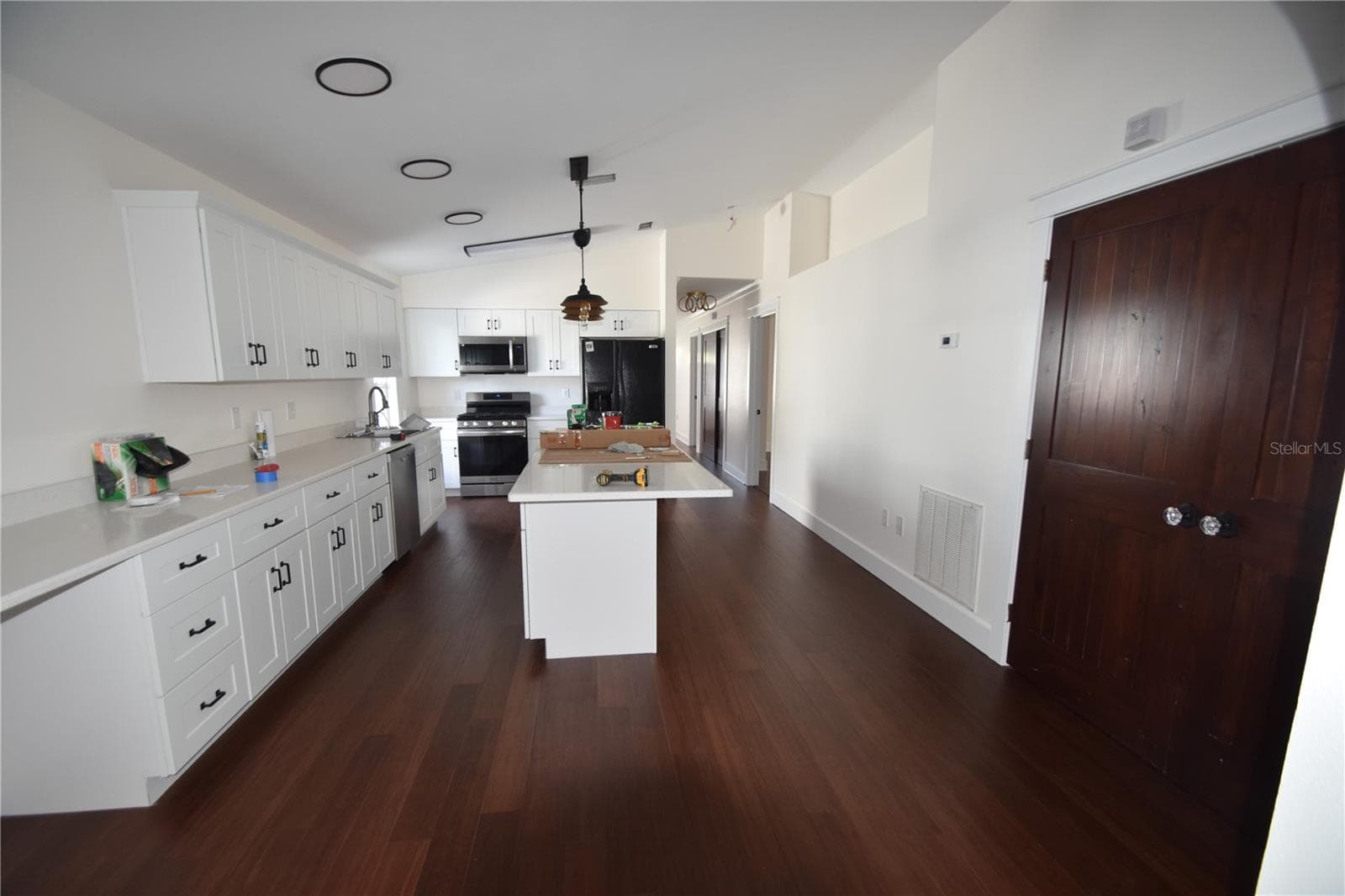 New Kitchen - 2918 10TH ST N, ST PETERSBURG