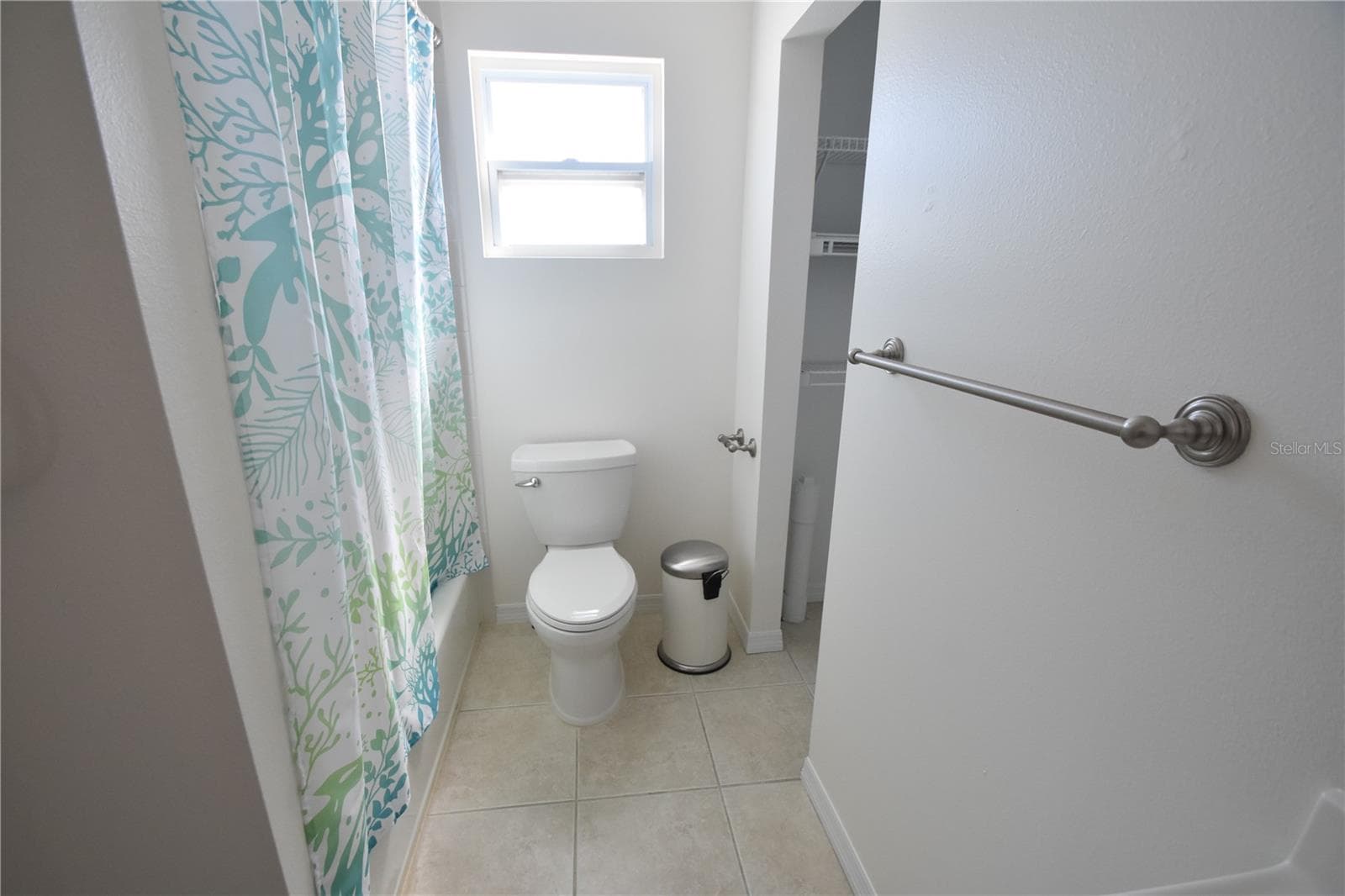 2nd Floor Full Bath - 2918 10TH ST N, ST PETERSBURG