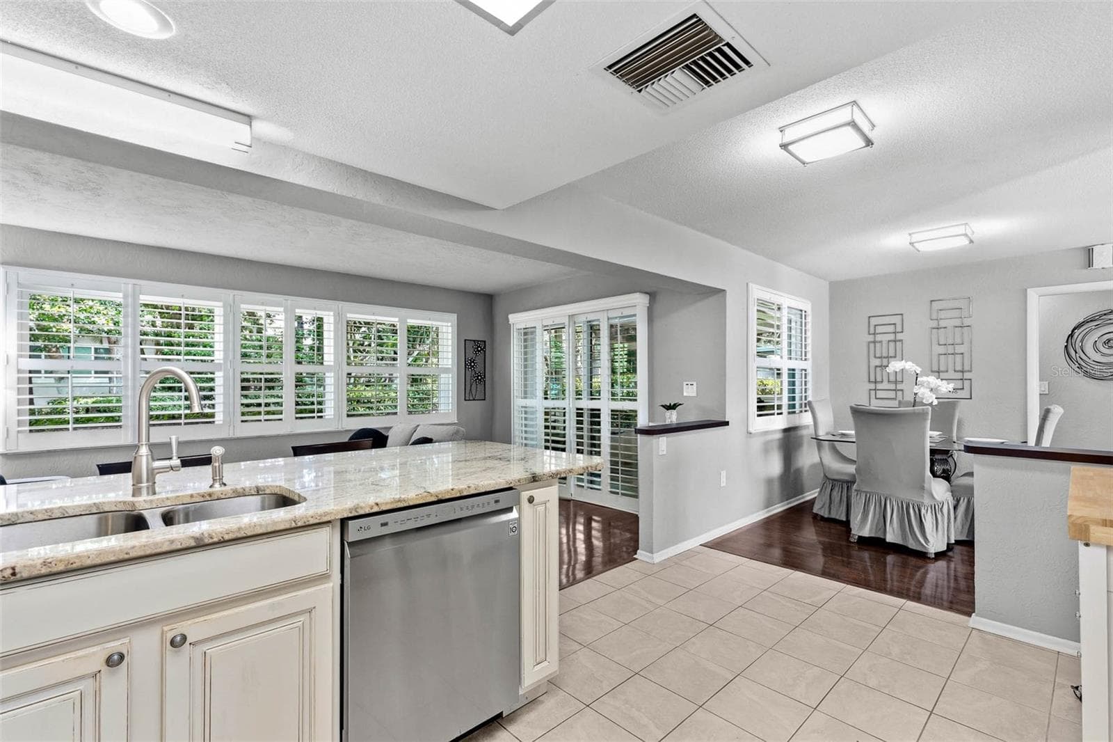 Single Family Residence at 179 SUNSHINE DR, PALM HARBOR, photo 10 of 30