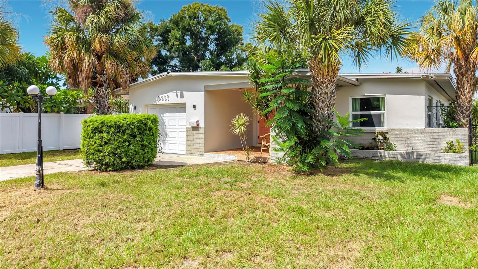 Single Family Residence at 5833 DARTMOUTH AVE N, ST PETERSBURG, photo 2 of 54