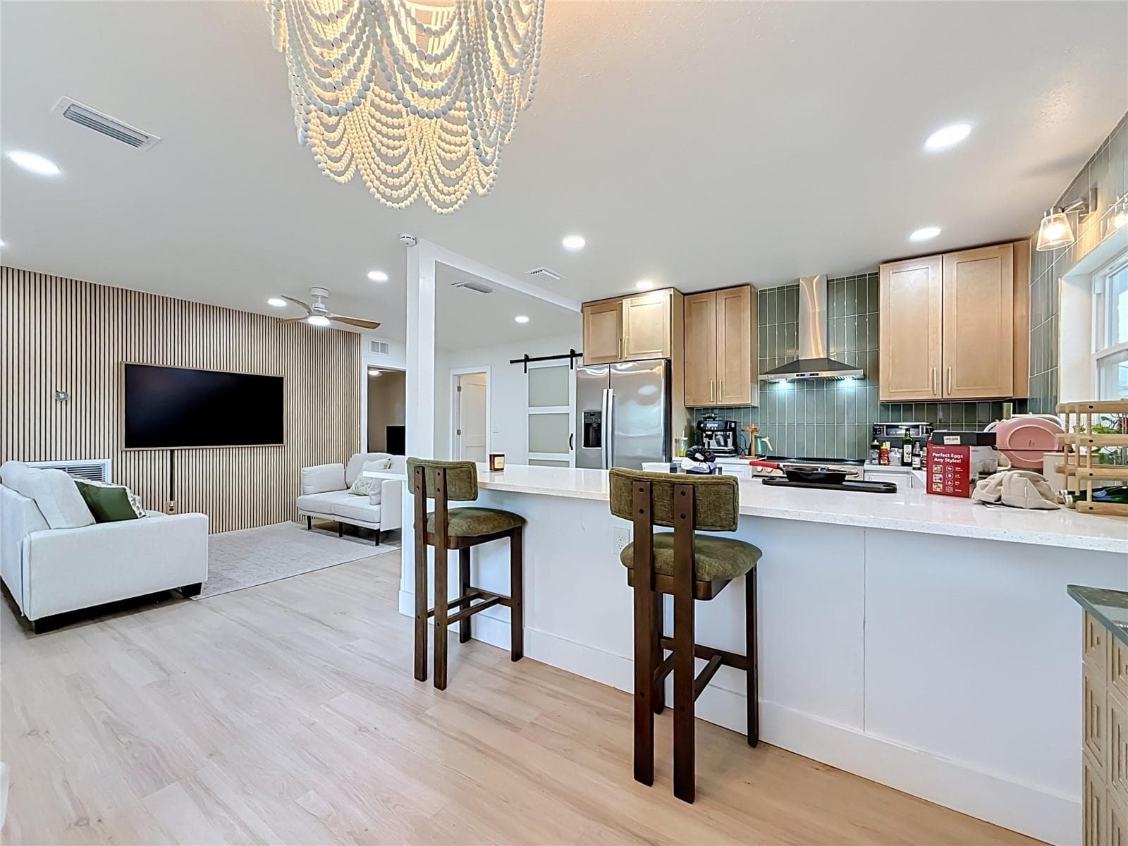 Single Family Residence at 5833 DARTMOUTH AVE N, ST PETERSBURG, photo 12 of 54