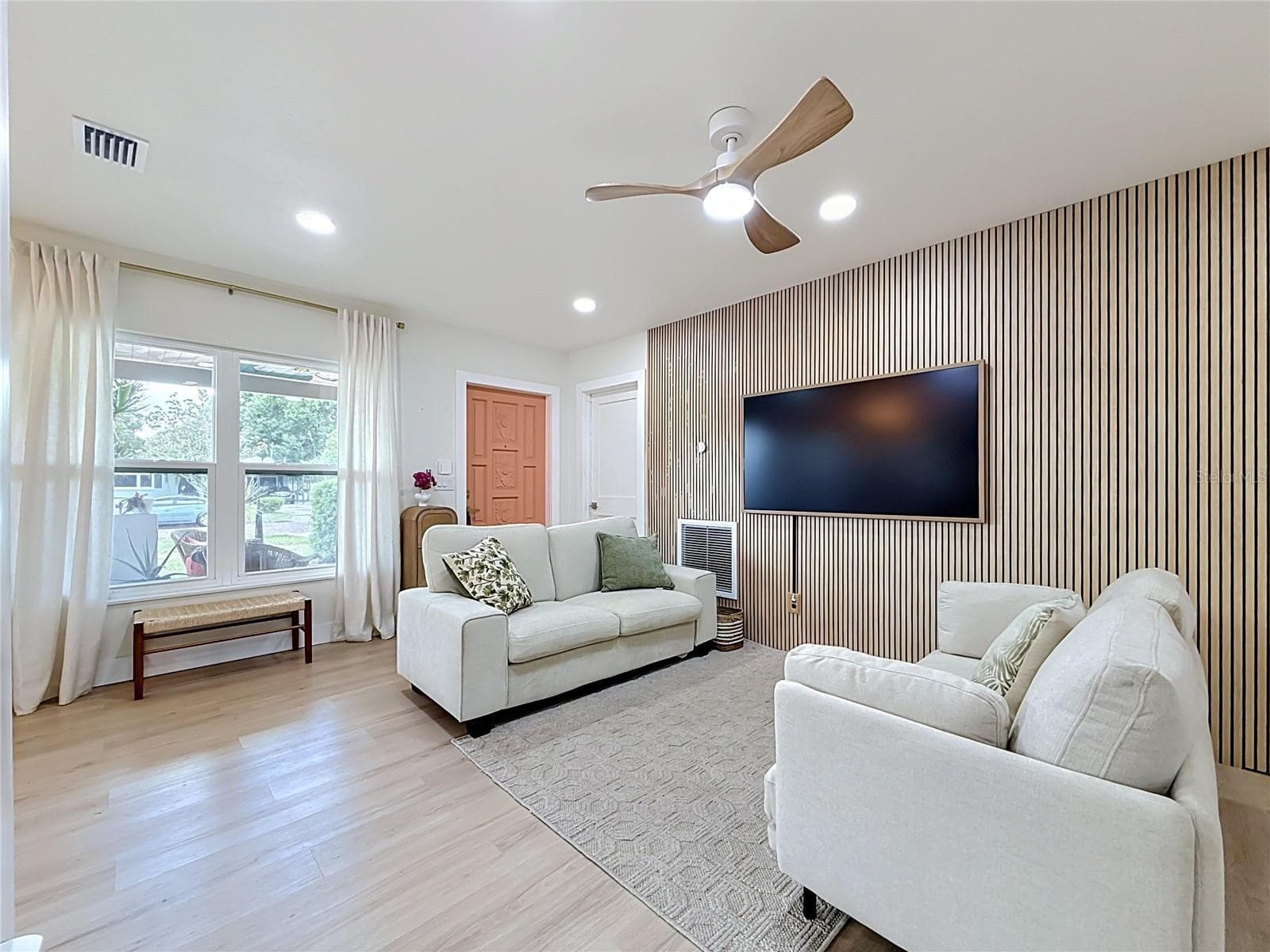 Single Family Residence at 5833 DARTMOUTH AVE N, ST PETERSBURG, photo 15 of 54