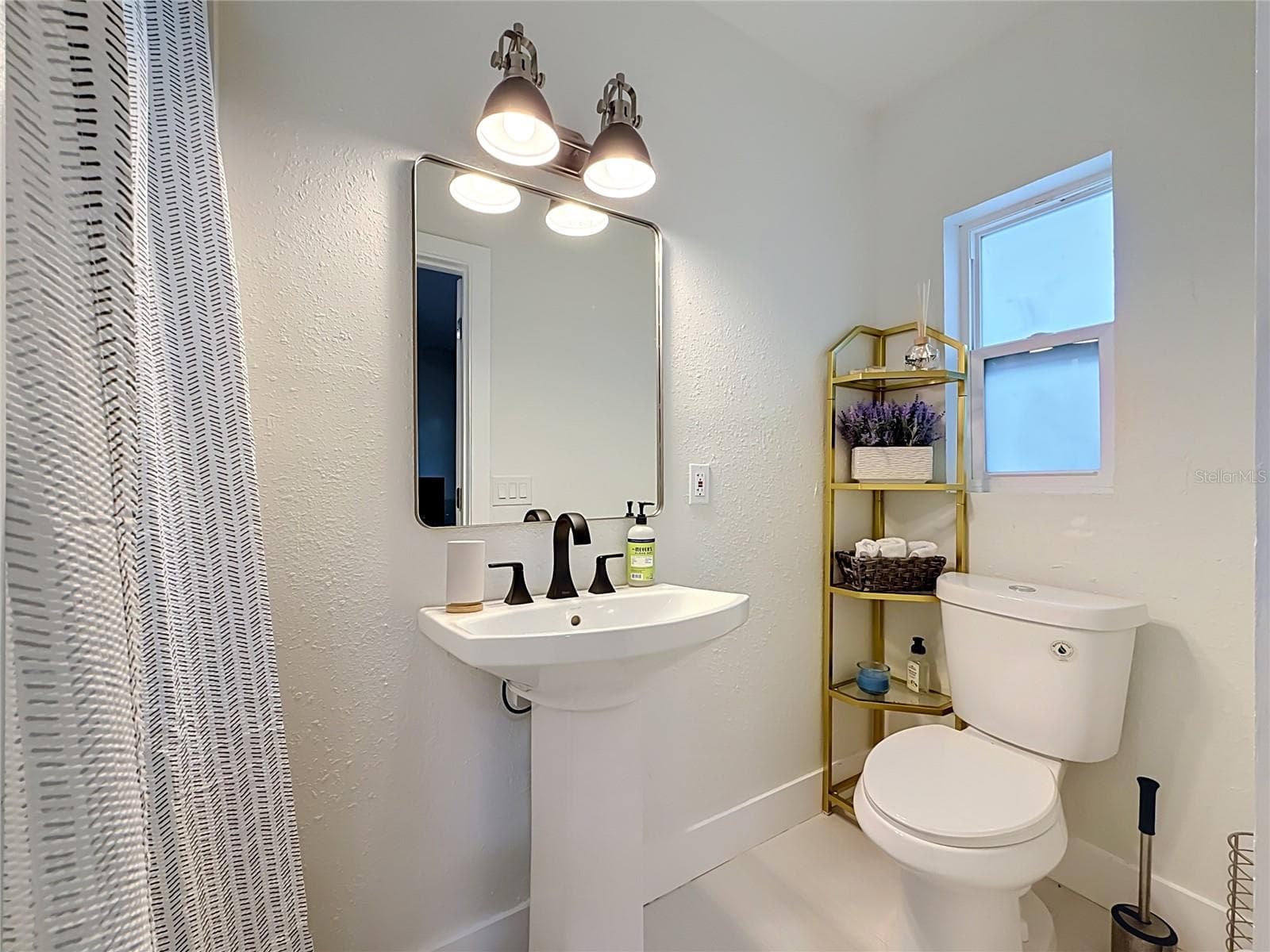 Single Family Residence at 5833 DARTMOUTH AVE N, ST PETERSBURG, photo 27 of 54