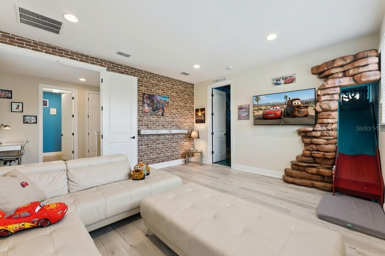 Single Family Residence at 7605 BROOKHURST LN, KISSIMMEE, photo 10 of 30