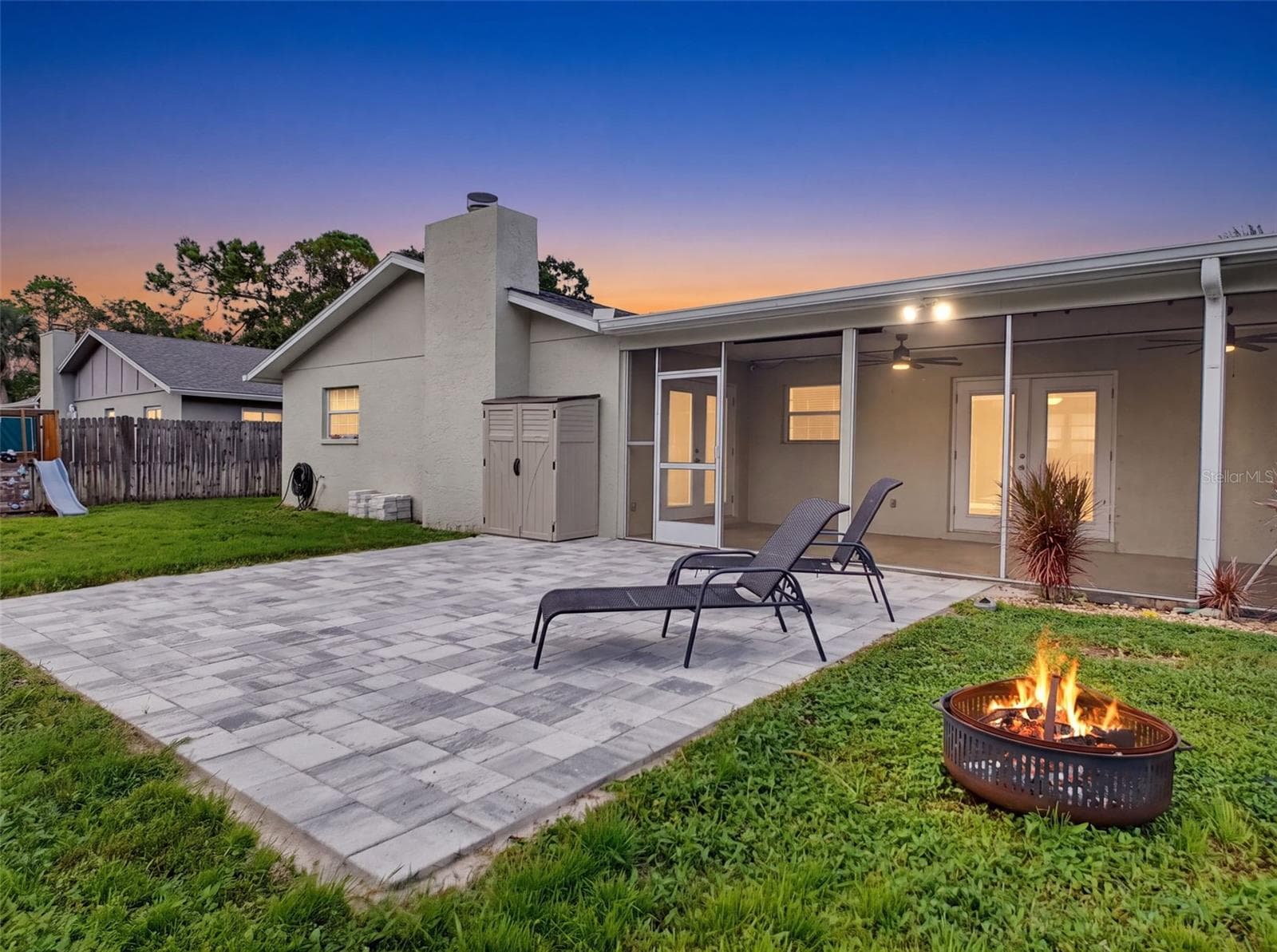 Single Family Residence at 1846 DEL ROBLES DR, CLEARWATER, photo 3 of 45