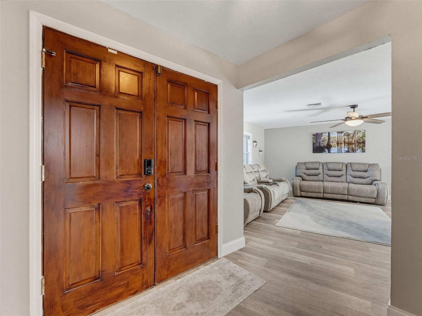 Single Family Residence at 1846 DEL ROBLES DR, CLEARWATER, photo 7 of 45