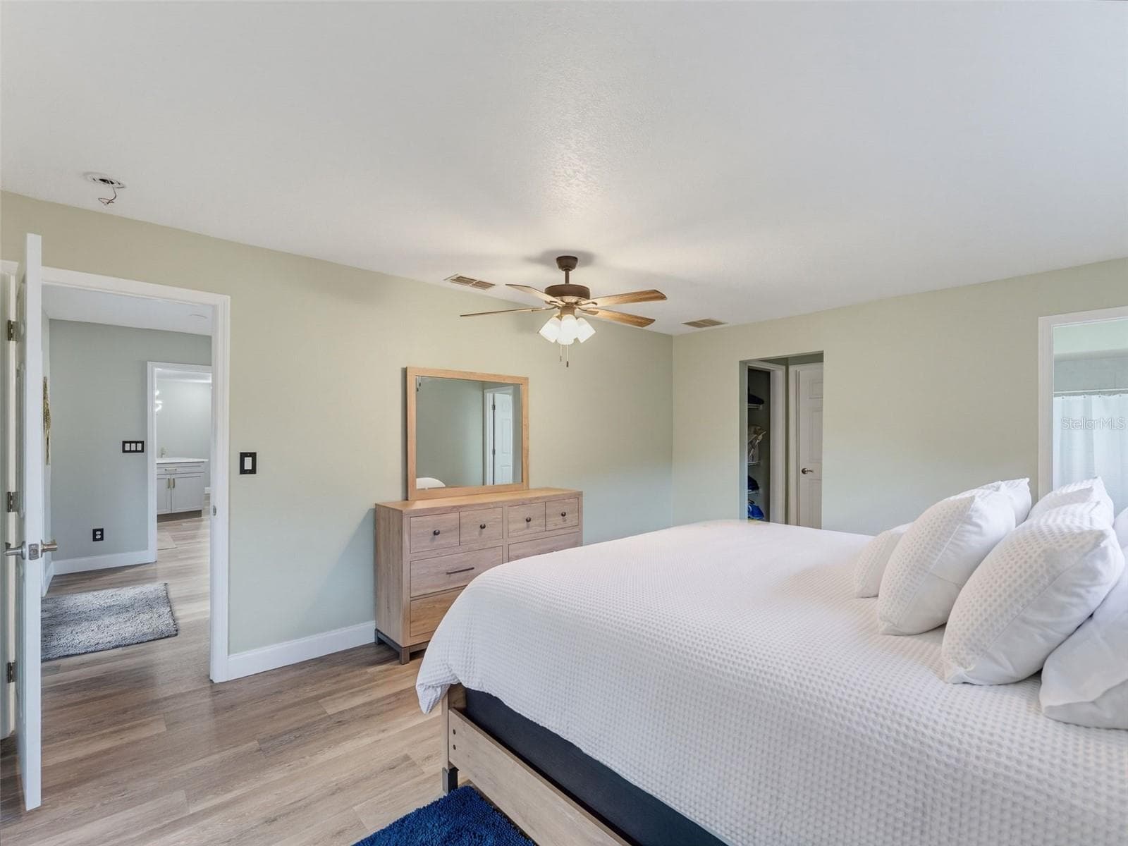Single Family Residence at 1846 DEL ROBLES DR, CLEARWATER, photo 20 of 45