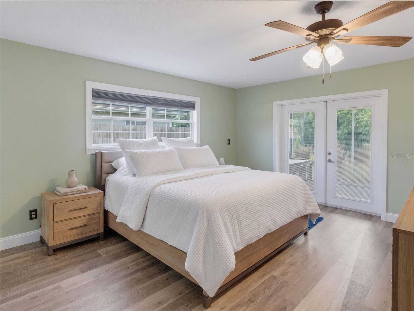 Single Family Residence at 1846 DEL ROBLES DR, CLEARWATER, photo 22 of 45