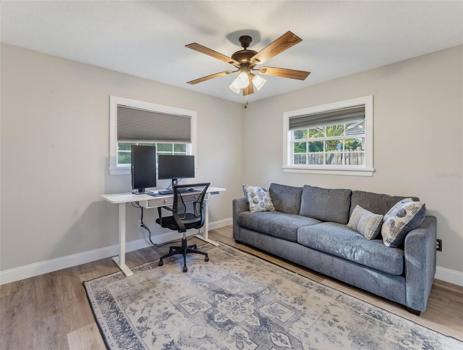 Single Family Residence at 1846 DEL ROBLES DR, CLEARWATER, photo 30 of 45