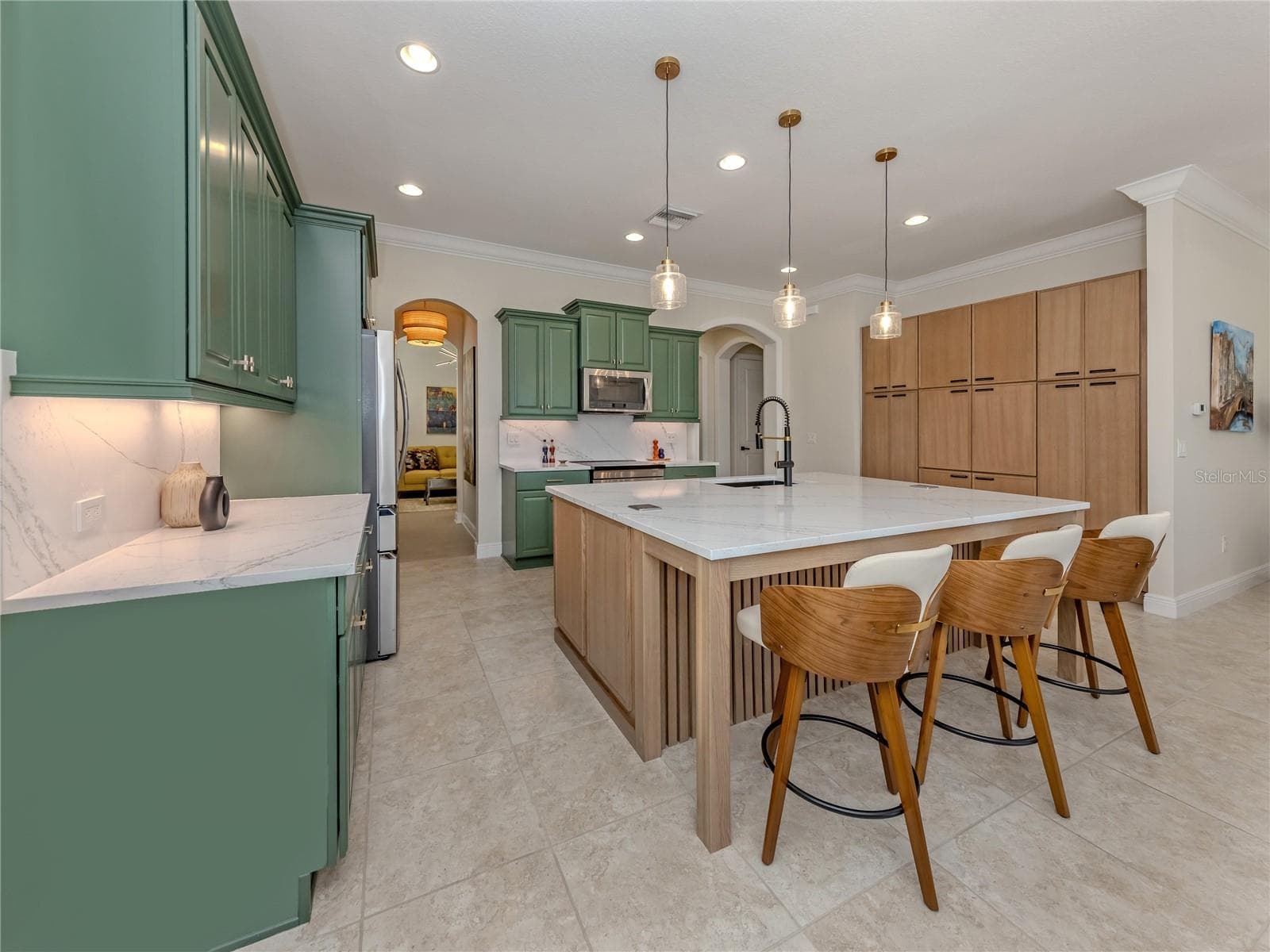 Single Family Residence at 10422 MEDJOOL DR, VENICE, photo 5 of 100