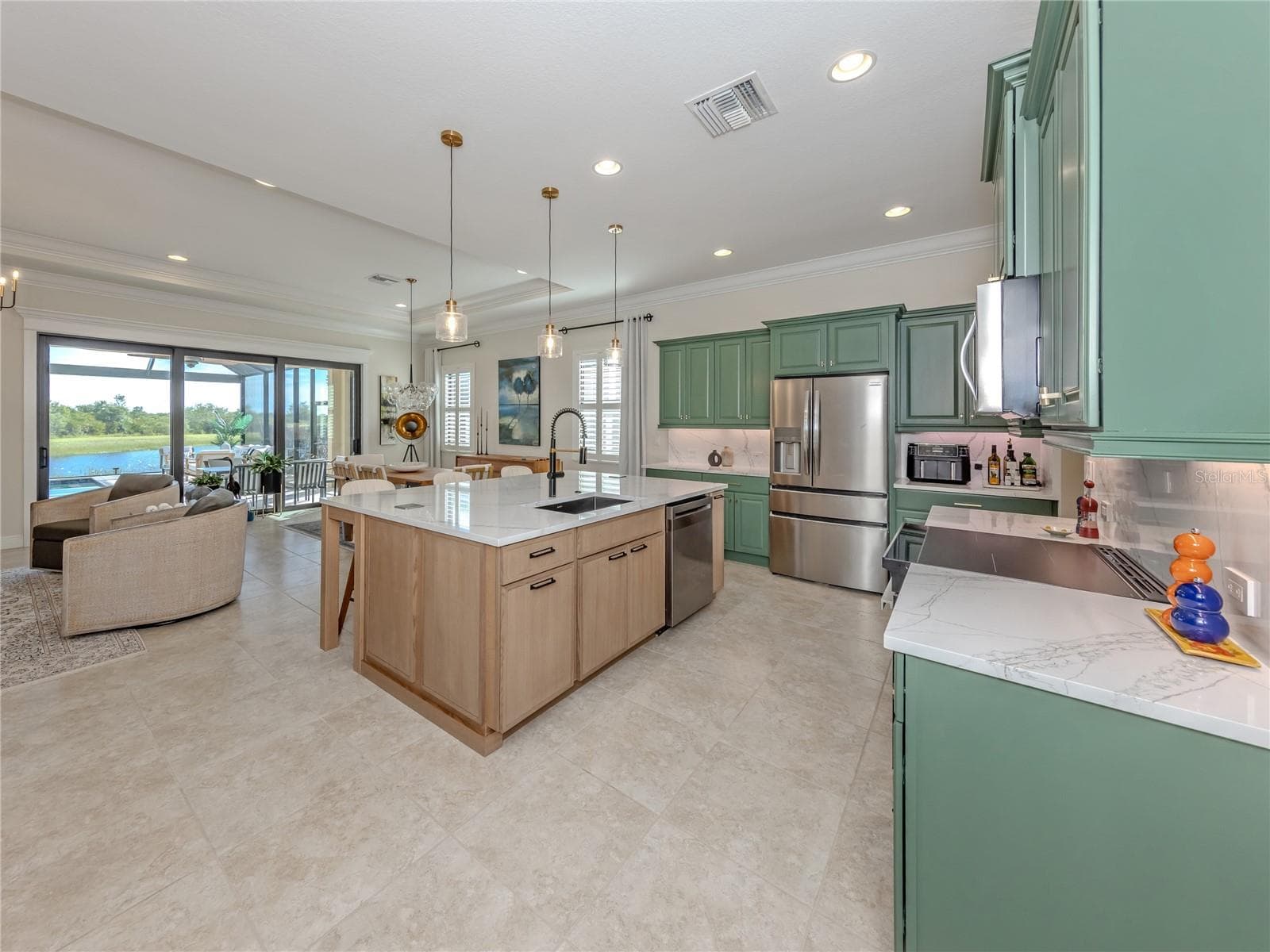 Single Family Residence at 10422 MEDJOOL DR, VENICE, photo 18 of 100