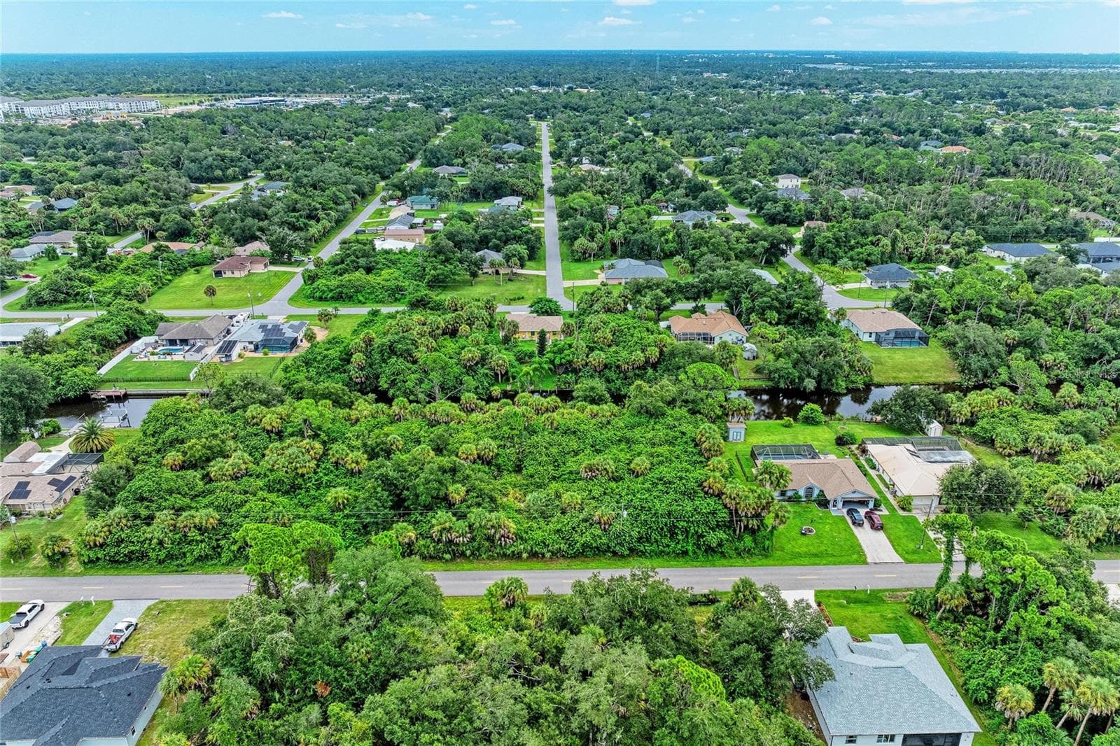 Single Family Residence at 249 FOUNTAIN ST, PORT CHARLOTTE, photo 10 of 74