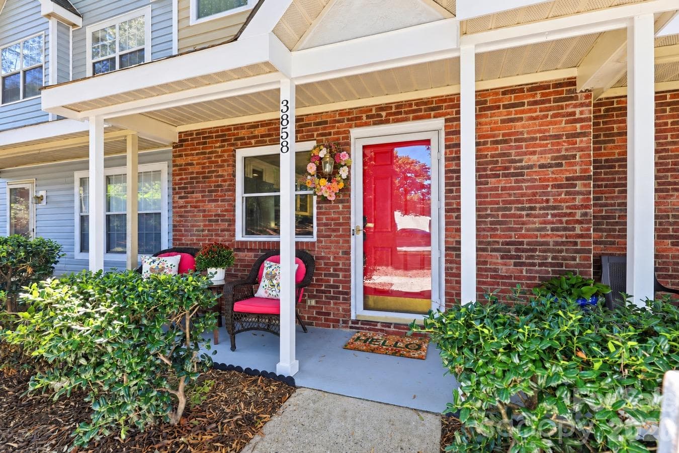 3858 Mosscroft Lane