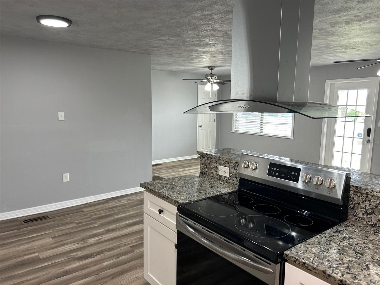 Single Family Residence at 4708 PARK ACRES DR, BRADENTON, photo 11 of 49