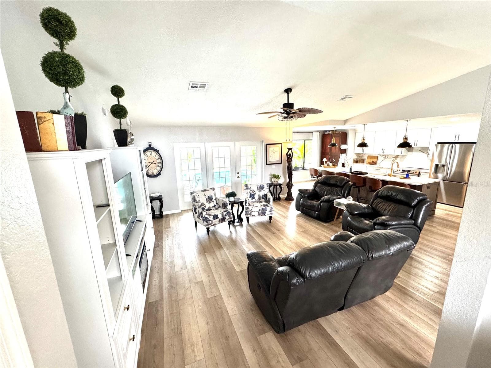 Single Family Residence at 8107 TEDBURN PARK, SPRING HILL, photo 7 of 41