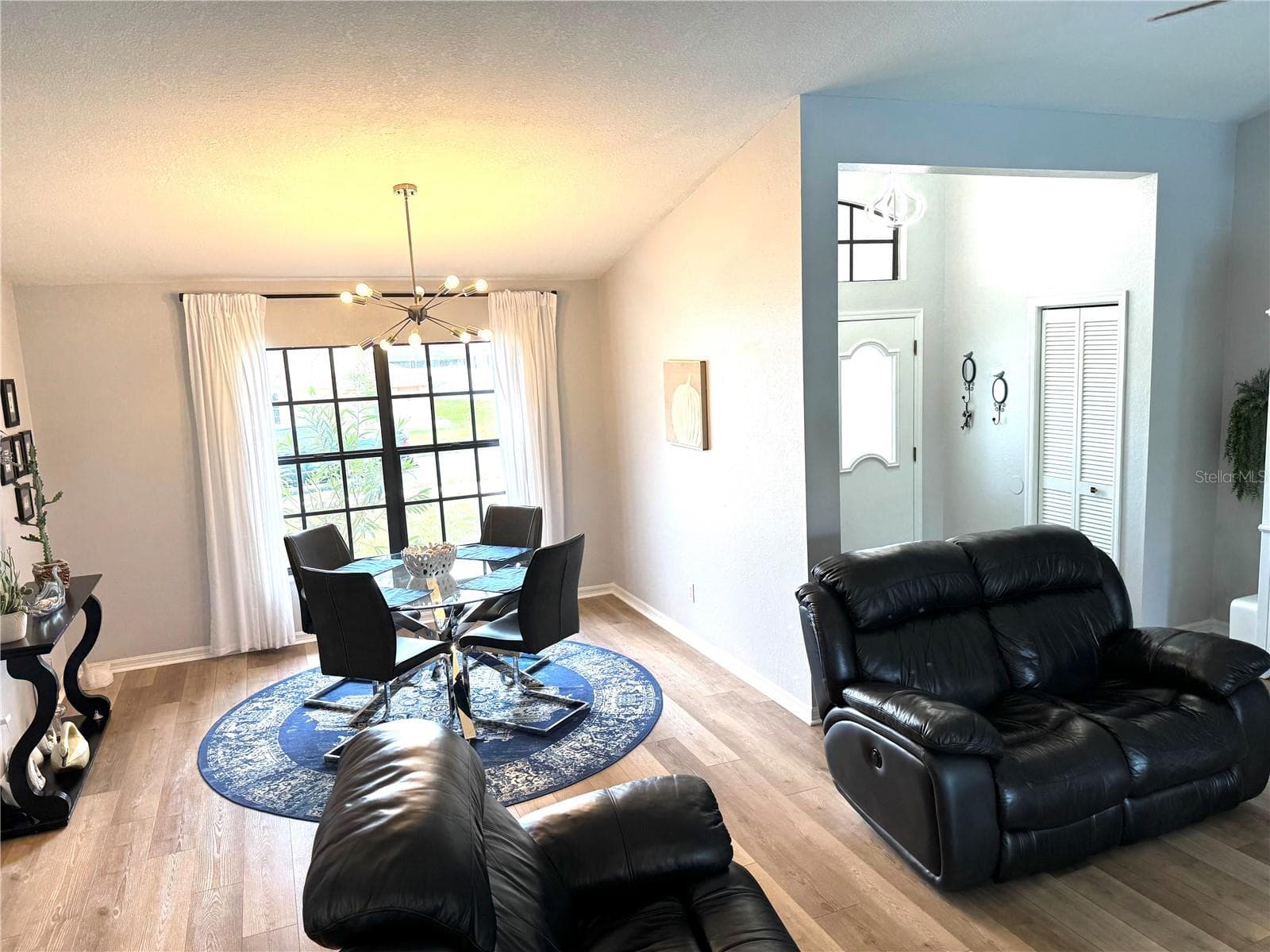Single Family Residence at 8107 TEDBURN PARK, SPRING HILL, photo 9 of 41