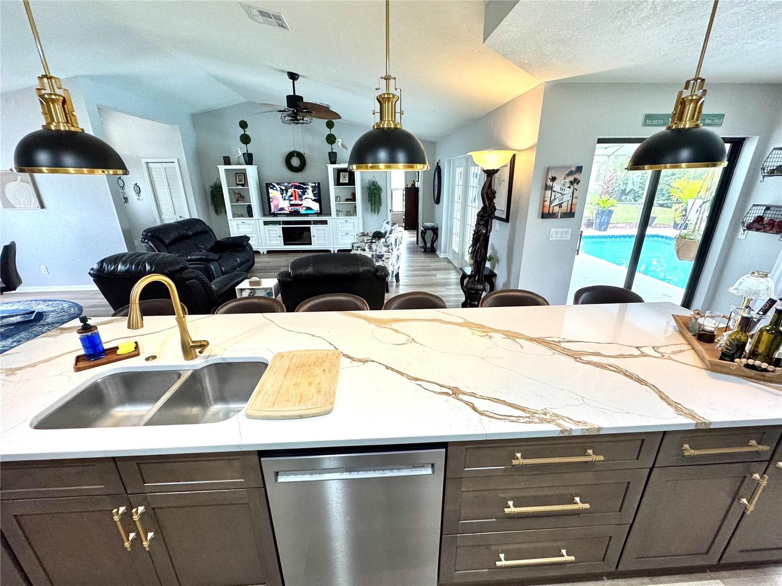 Single Family Residence at 8107 TEDBURN PARK, SPRING HILL, photo 13 of 41