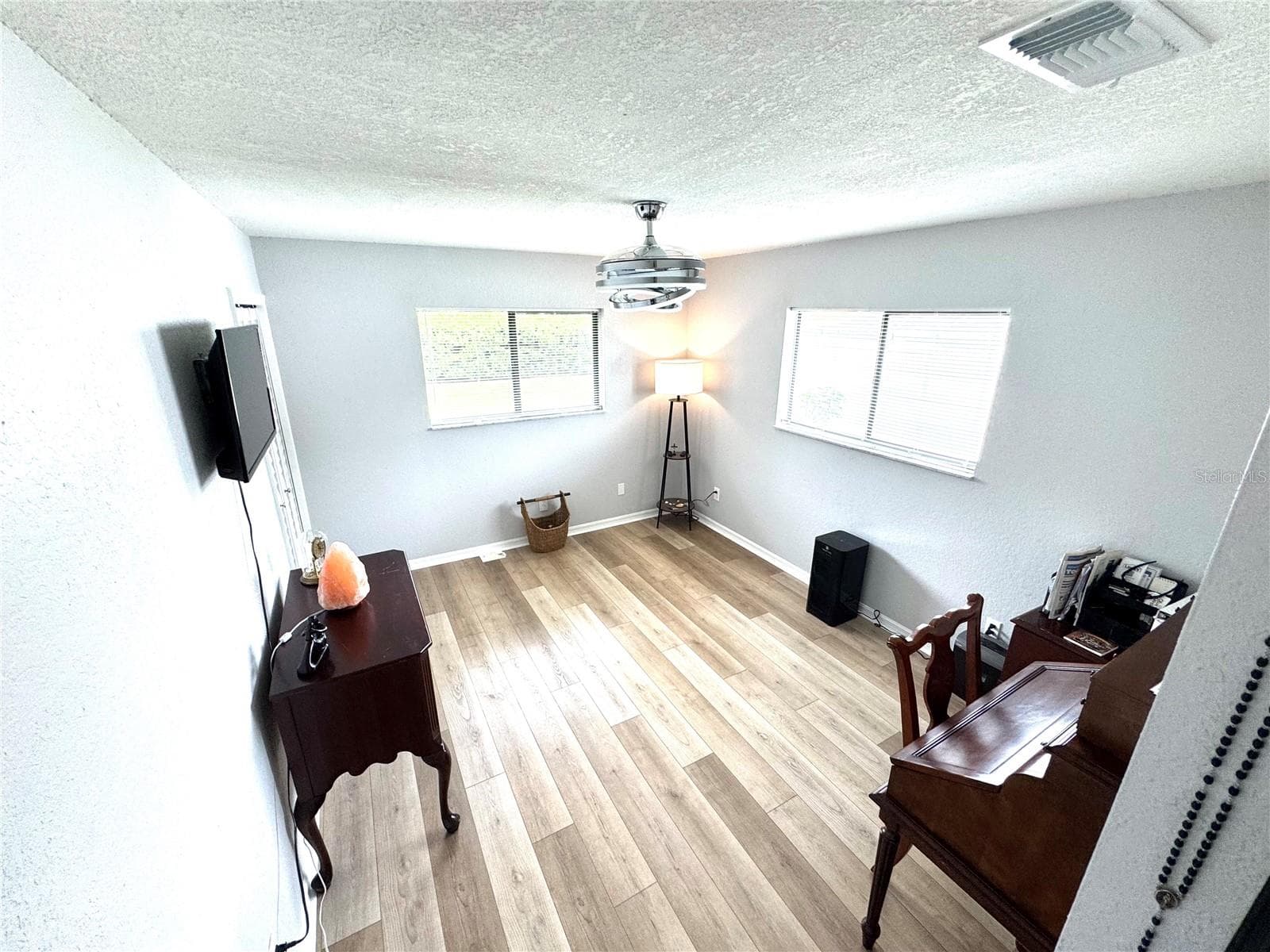 Single Family Residence at 8107 TEDBURN PARK, SPRING HILL, photo 26 of 41