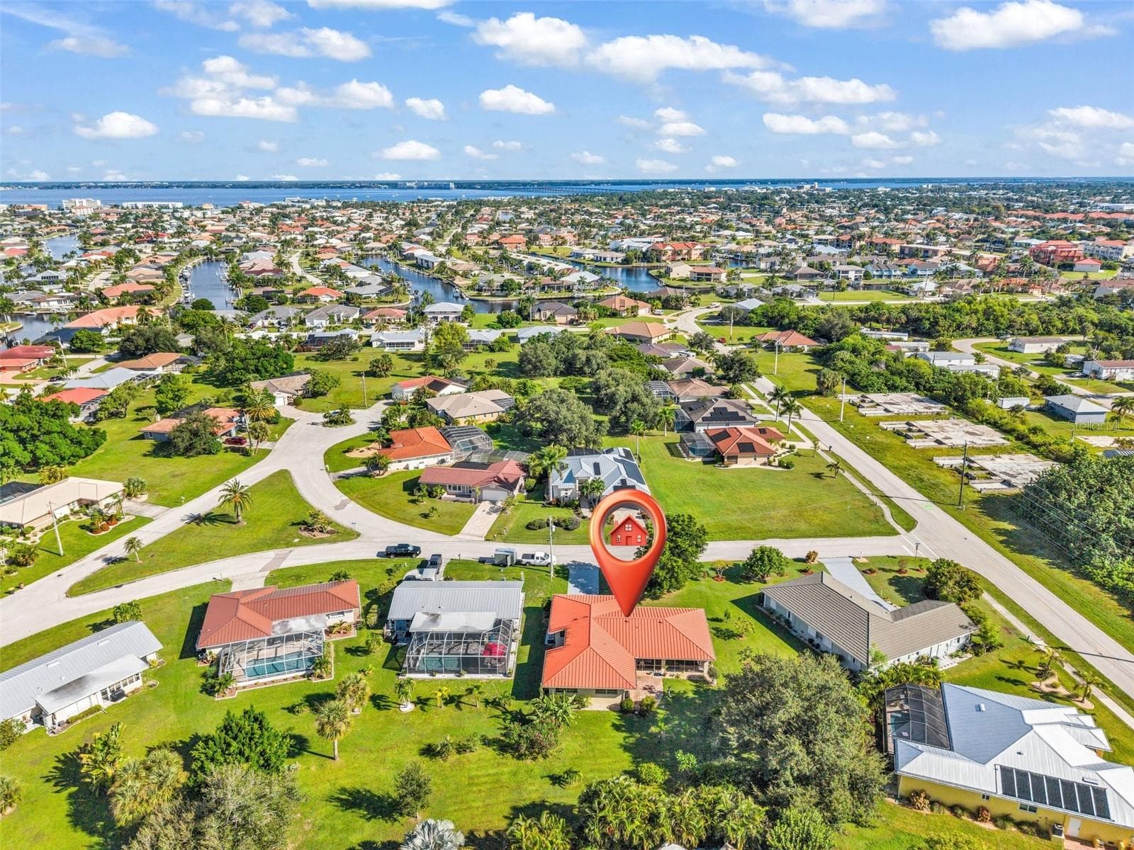 Perfect Punta Gorda Isles location. Just minutes to downtown PG and the waterfront. - 1311 TUSCANY DR, PUNTA GORDA