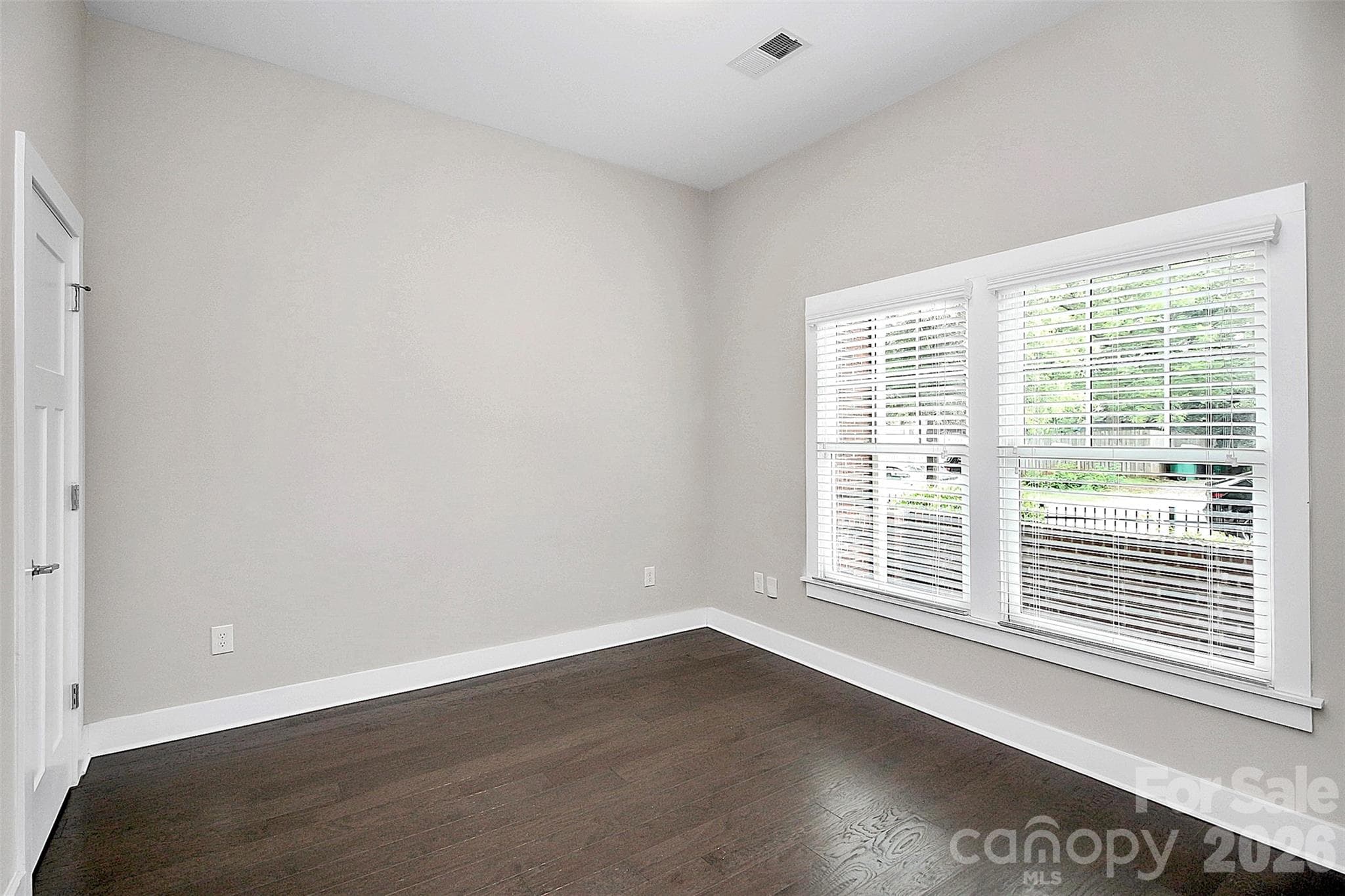 Townhouse at 1420 W 4th Street, Charlotte, photo 4 of 30