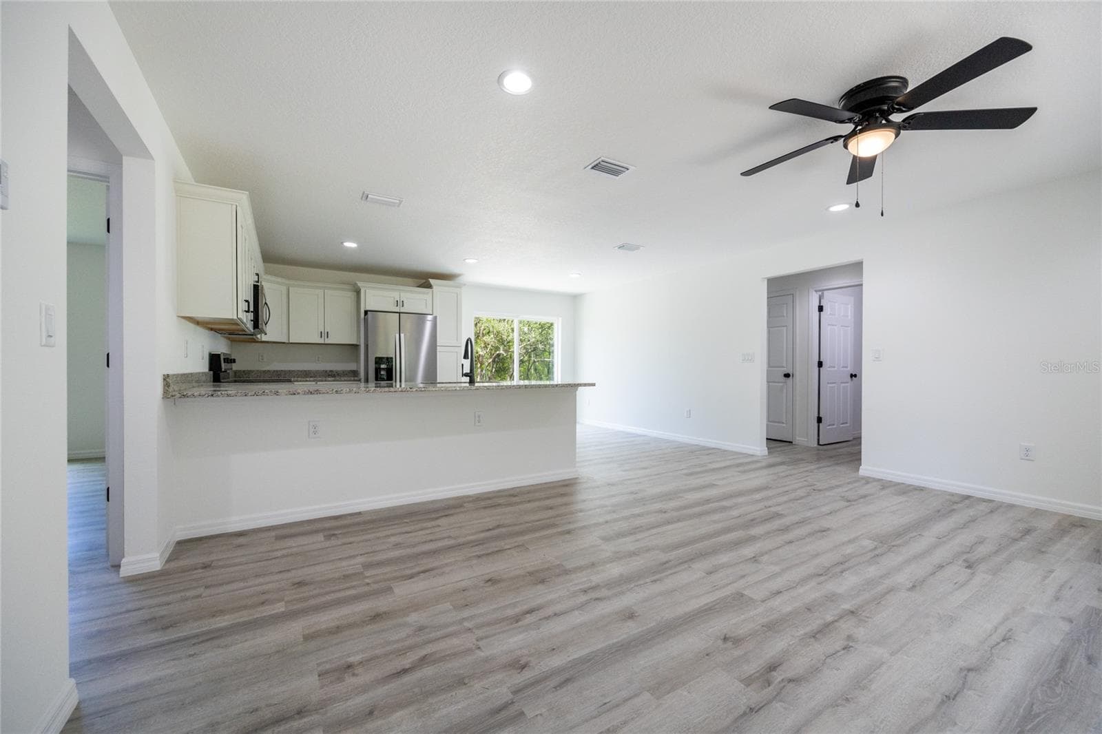 Single Family Residence at 15630 NE 15 ST, WILLISTON, photo 6 of 36