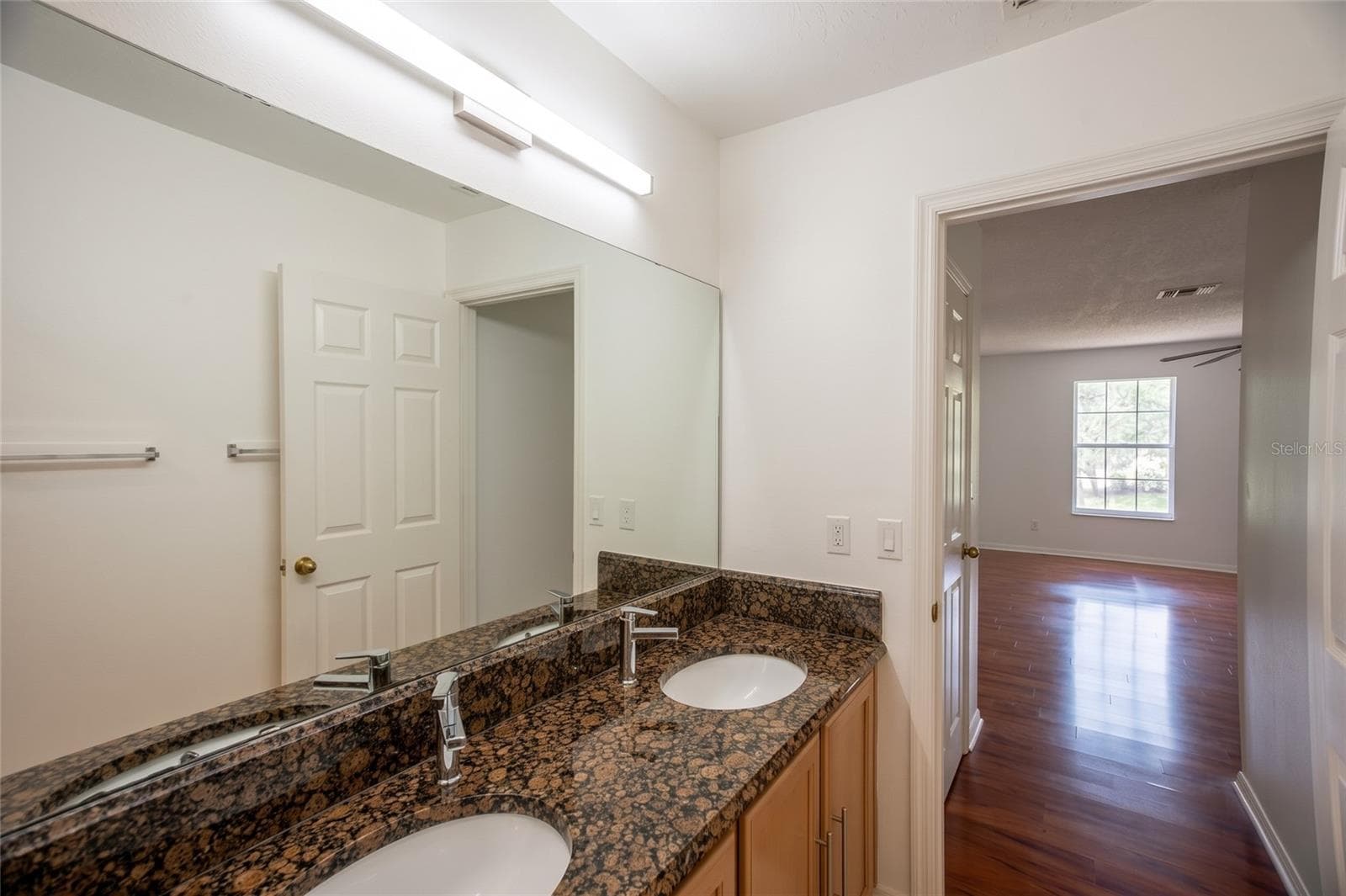 Single Family Residence at 14208 ABINGTON HEIGHTS DR, ORLANDO, photo 59 of 77